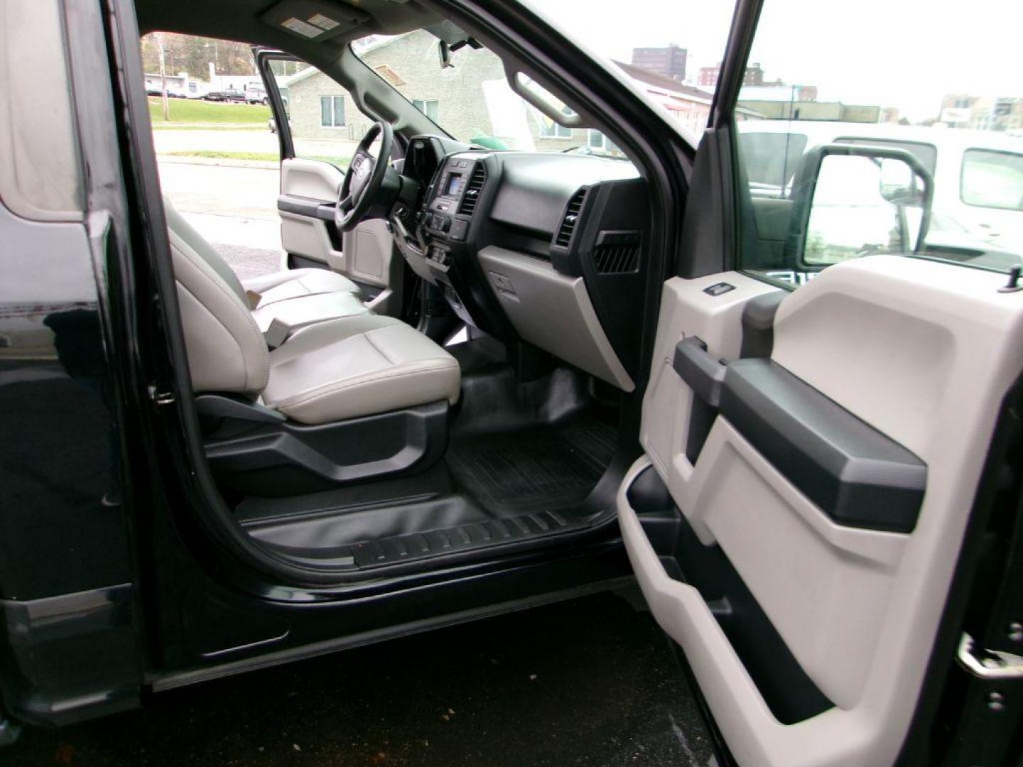 2018 BLACK FORD F150 XL SPORT (1FTMF1CP1JK) with an 2.7L engine, Automatic transmission, located at 501 E. Columbia St., Springfield, OH, 45503, (800) 262-7122, 39.925262, -83.801796 - *** 1 Owner w/ Clean CarFax *** XL Sport Appearance Package *** Ecoboost *** Power Windows and Locks *** CLEAN *** Tow *** Jay North Auto has offered hand picked vehicles since 1965! Our customer's enjoy a NO pressure buying experience with a small town feel. All of our vehicles get fully inspec - Photo#11