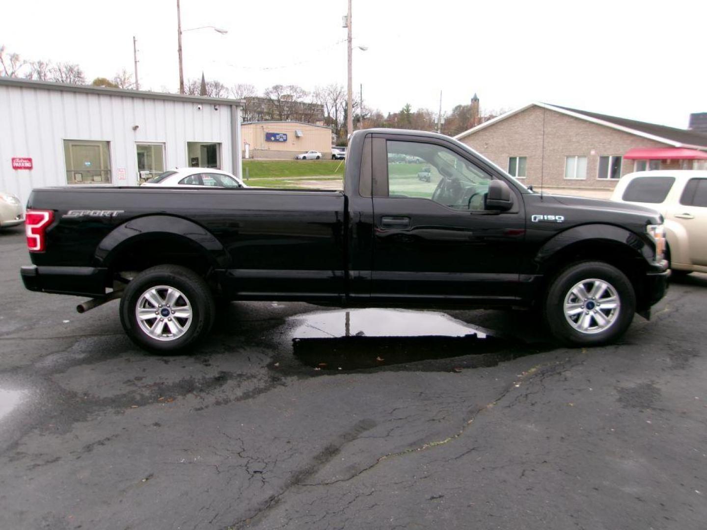 2018 BLACK FORD F150 XL SPORT (1FTMF1CP1JK) with an 2.7L engine, Automatic transmission, located at 501 E. Columbia St., Springfield, OH, 45503, (800) 262-7122, 39.925262, -83.801796 - *** 1 Owner w/ Clean CarFax *** XL Sport Appearance Package *** Ecoboost *** Power Windows and Locks *** CLEAN *** Tow *** Jay North Auto has offered hand picked vehicles since 1965! Our customer's enjoy a NO pressure buying experience with a small town feel. All of our vehicles get fully inspec - Photo#3