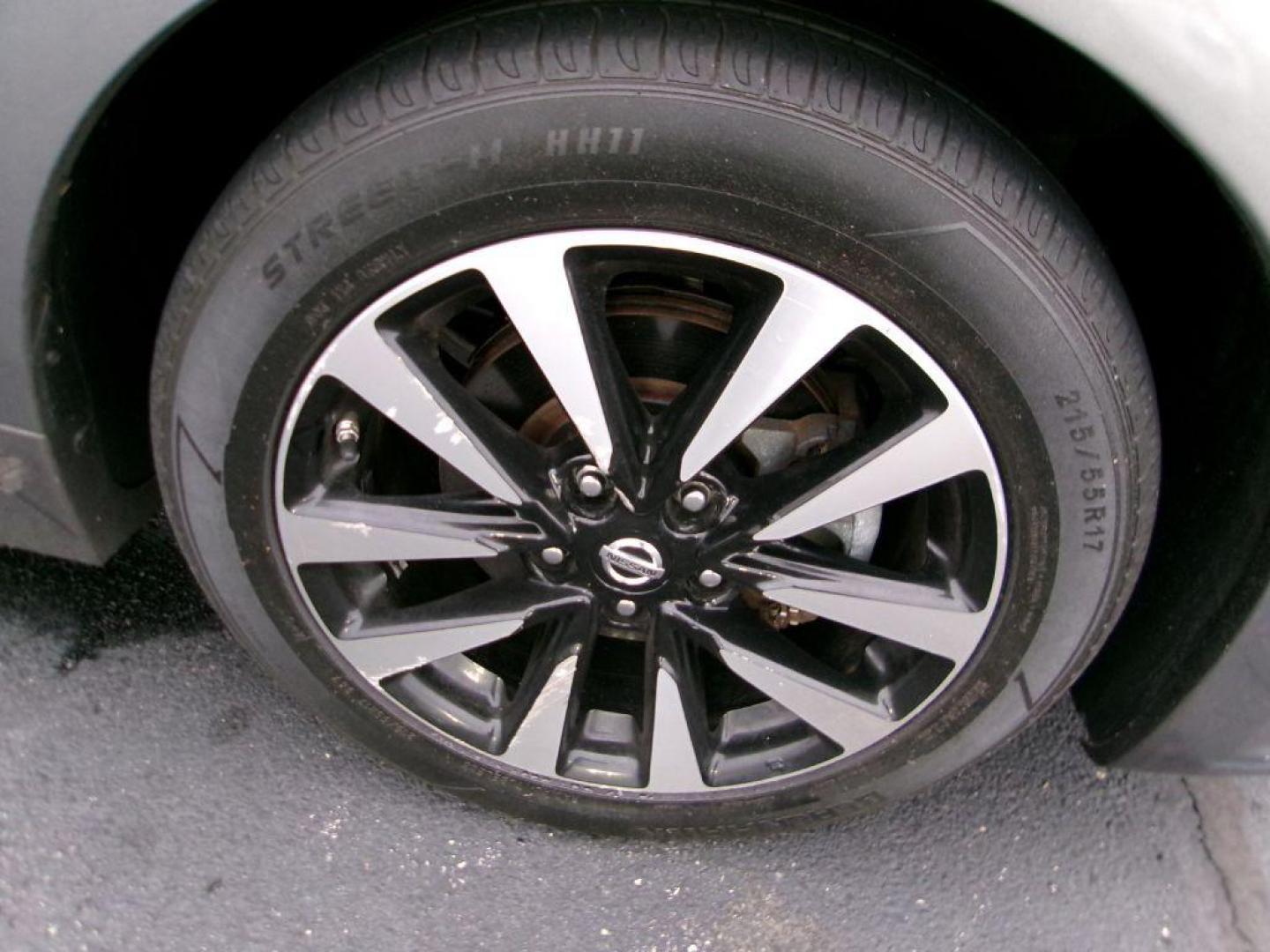 2018 GRAY NISSAN ALTIMA 2.5 SV (1N4AL3AP3JC) with an 2.5L engine, Continuously Variable transmission, located at 501 E. Columbia St., Springfield, OH, 45503, (800) 262-7122, 39.925262, -83.801796 - Photo#20