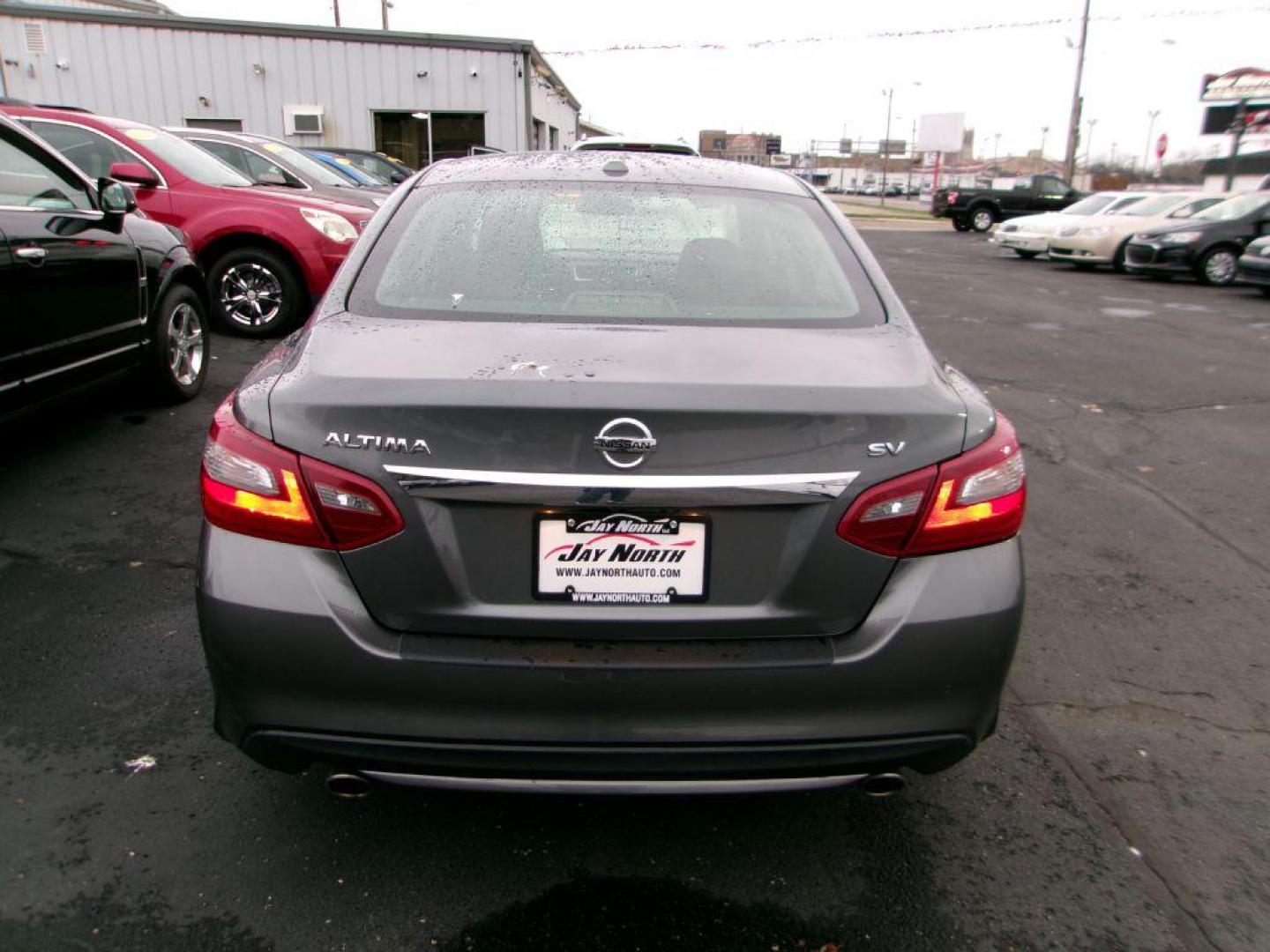 2018 GRAY NISSAN ALTIMA 2.5 SV (1N4AL3AP3JC) with an 2.5L engine, Continuously Variable transmission, located at 501 E. Columbia St., Springfield, OH, 45503, (800) 262-7122, 39.925262, -83.801796 - Photo#5