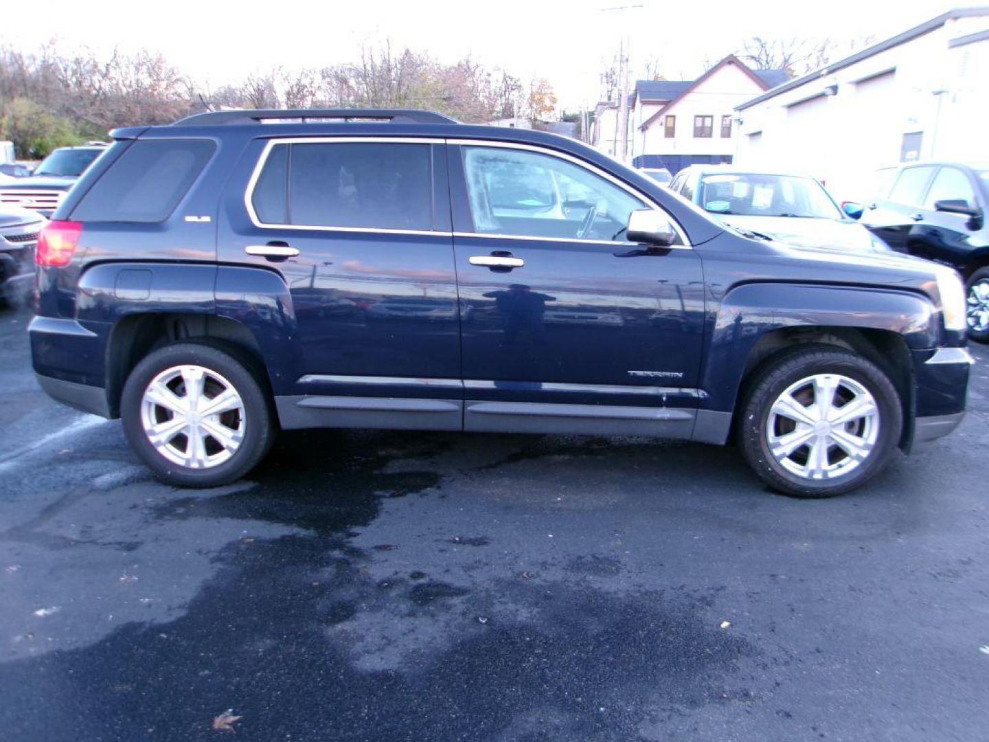 2016 BLUE GMC TERRAIN SLE (2GKALNEKXG6) with an 2.4L engine, Automatic transmission, located at 501 E. Columbia St., Springfield, OH, 45503, (800) 262-7122, 39.925262, -83.801796 - Photo#0