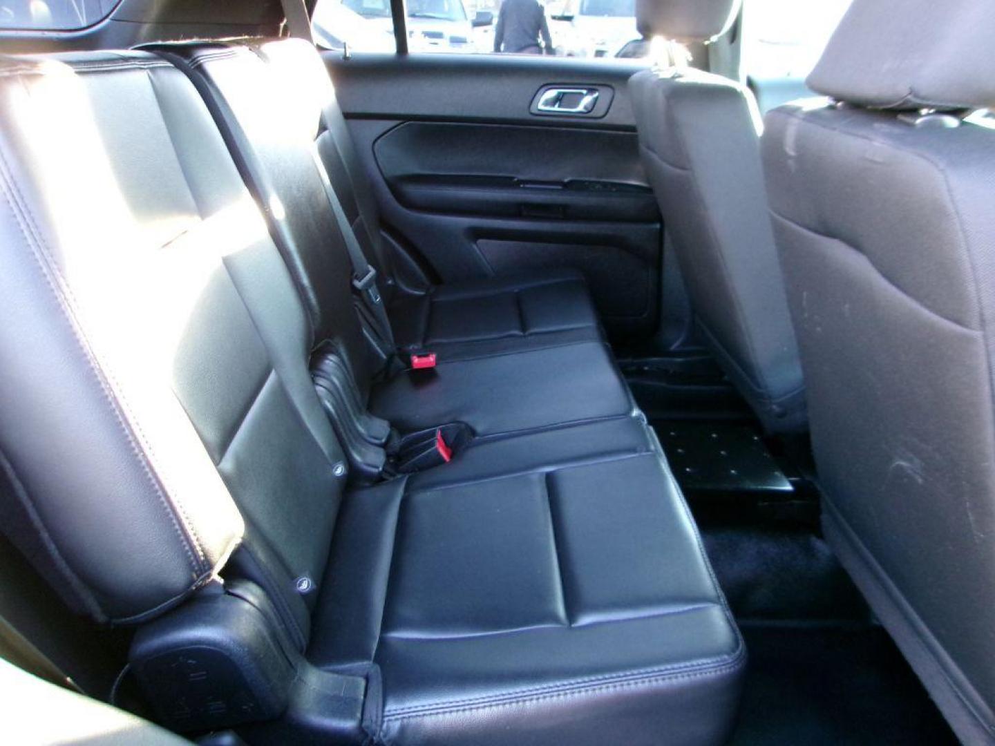 2017 BLACK FORD EXPLORER POLICE INTERCEPTOR (1FM5K8AR7HG) with an 3.7L engine, Automatic transmission, located at 501 E. Columbia St., Springfield, OH, 45503, (800) 262-7122, 39.925262, -83.801796 - ***POLICE INTERCEPTOR***AWD***Clean Carfax***New Front and Rear Pads and Rotors***Serviced and Detailed*** Jay North Auto has offered hand picked vehicles since 1965! Our customer's enjoy a NO pressure buying experience with a small town feel. All of our vehicles get fully inspected and detail - Photo#14