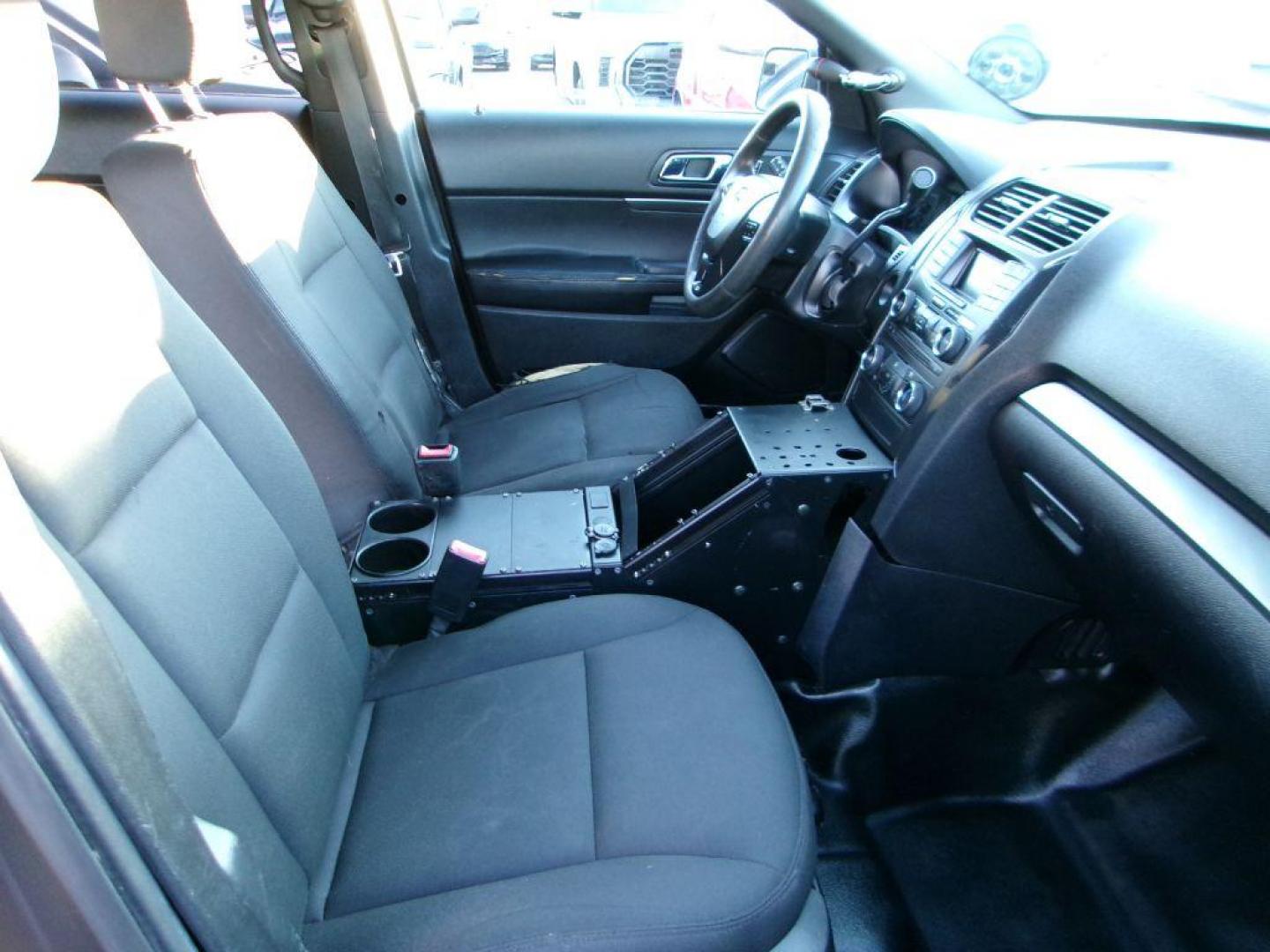 2017 BLACK FORD EXPLORER POLICE INTERCEPTOR (1FM5K8AR7HG) with an 3.7L engine, Automatic transmission, located at 501 E. Columbia St., Springfield, OH, 45503, (800) 262-7122, 39.925262, -83.801796 - ***POLICE INTERCEPTOR***AWD***Clean Carfax***New Front and Rear Pads and Rotors***Serviced and Detailed*** Jay North Auto has offered hand picked vehicles since 1965! Our customer's enjoy a NO pressure buying experience with a small town feel. All of our vehicles get fully inspected and detail - Photo#16
