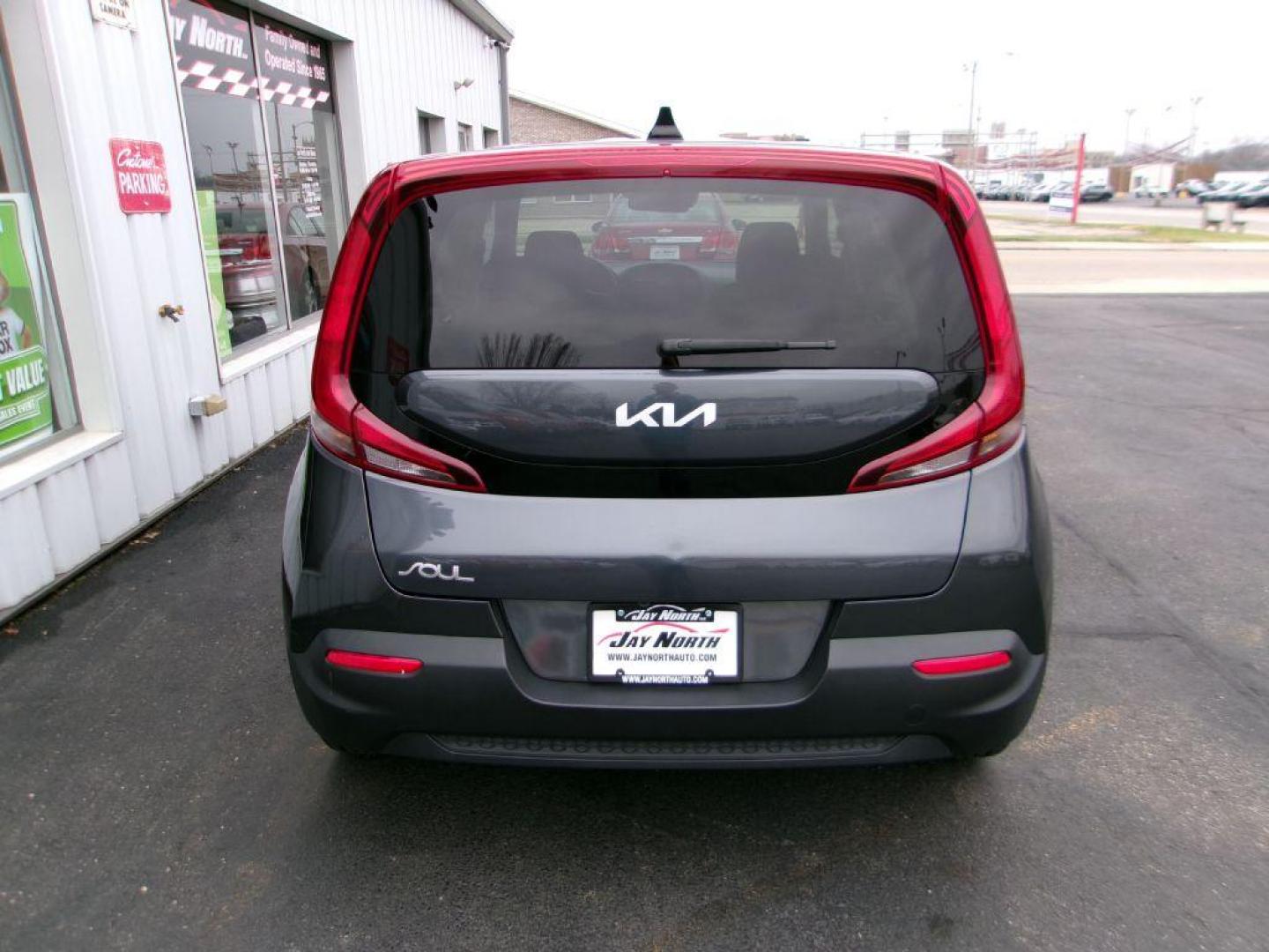 2022 GRAY KIA SOUL LX (KNDJ23AU6N7) with an 2.0L engine, Continuously Variable transmission, located at 501 E. Columbia St., Springfield, OH, 45503, (800) 262-7122, 39.925262, -83.801796 - ***1-Owner***Clean Carfax***LX***Blind Spot***New Tires***Serviced and Detailed*** Jay North Auto has offered hand picked vehicles since 1965! Our customer's enjoy a NO pressure buying experience with a small town feel. All of our vehicles get fully inspected and detailed. We are a preferred dea - Photo#4