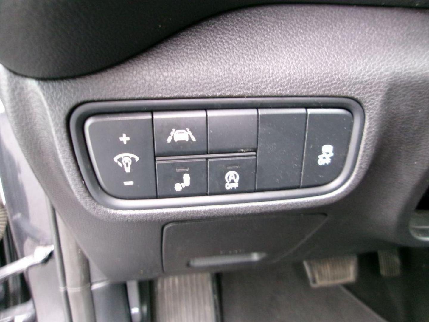 2022 GRAY KIA SOUL LX (KNDJ23AU6N7) with an 2.0L engine, Continuously Variable transmission, located at 501 E. Columbia St., Springfield, OH, 45503, (800) 262-7122, 39.925262, -83.801796 - ***1-Owner***Clean Carfax***LX***Blind Spot***New Tires***Serviced and Detailed*** Jay North Auto has offered hand picked vehicles since 1965! Our customer's enjoy a NO pressure buying experience with a small town feel. All of our vehicles get fully inspected and detailed. We are a preferred dea - Photo#8