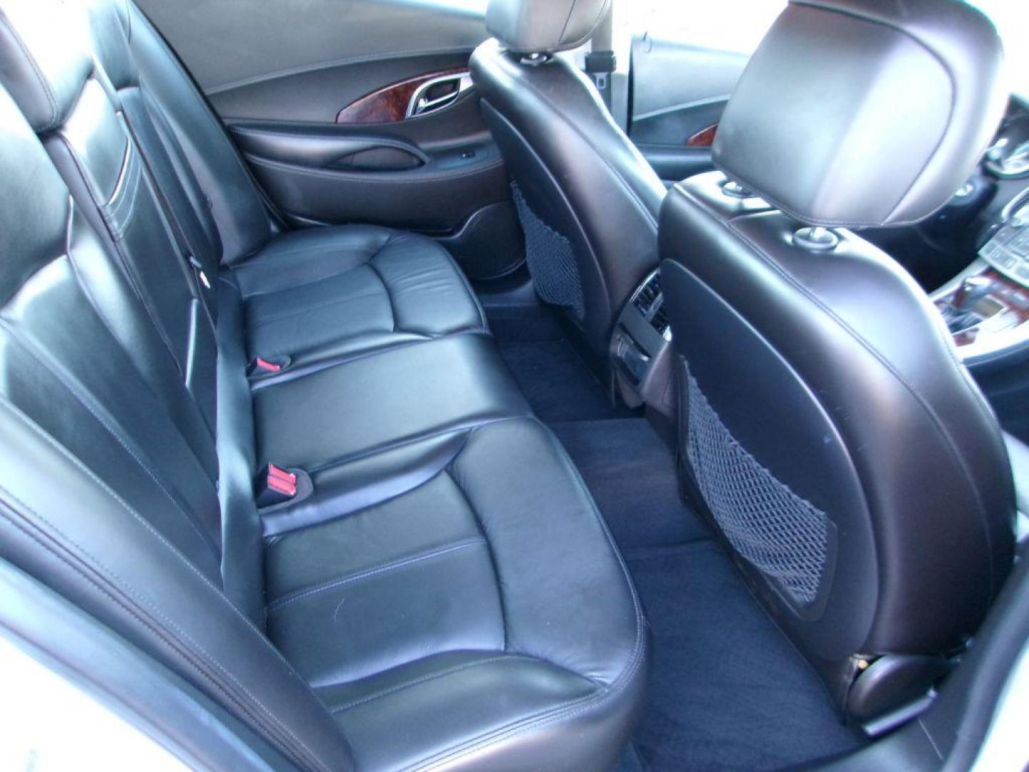 2011 SILVER BUICK LACROSSE CXL (1G4GC5EC5BF) with an 2.4L engine, Automatic transmission, located at 501 E. Columbia St., Springfield, OH, 45503, (800) 262-7122, 39.925262, -83.801796 - Photo#9