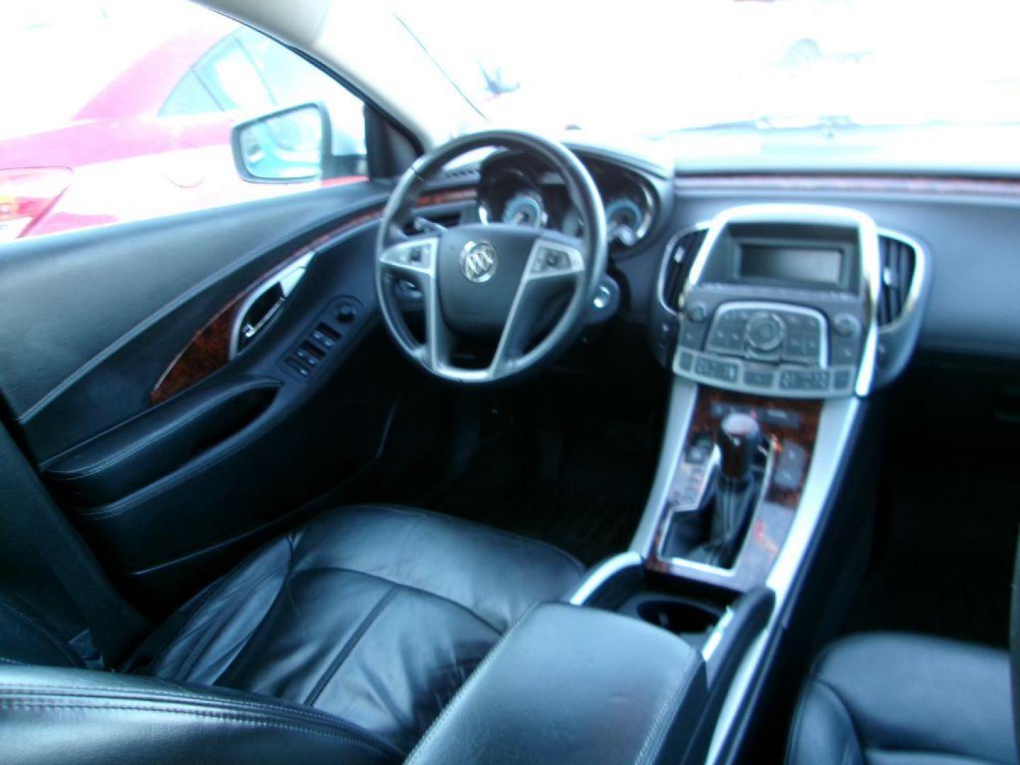 2011 SILVER BUICK LACROSSE CXL (1G4GC5EC5BF) with an 2.4L engine, Automatic transmission, located at 501 E. Columbia St., Springfield, OH, 45503, (800) 262-7122, 39.925262, -83.801796 - Photo#7
