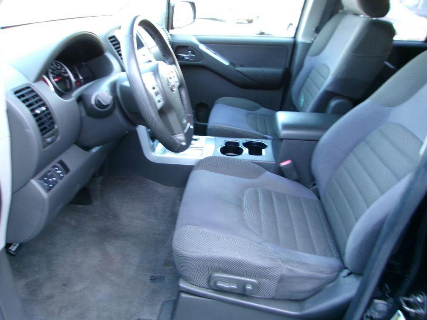 2008 BLACK NISSAN PATHFINDER SE (5N1AR18BX8C) with an 4.0L engine, Automatic transmission, located at 501 E. Columbia St., Springfield, OH, 45503, (800) 262-7122, 39.925262, -83.801796 - Photo#8