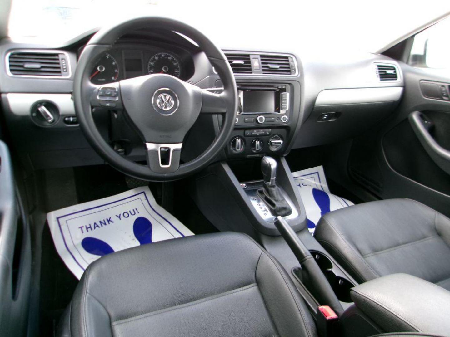 2011 BEIGE VOLKSWAGEN JETTA SEL (3VWLX7AJXBM) with an 2.5L engine, Automatic transmission, located at 501 E. Columbia St., Springfield, OH, 45503, (800) 262-7122, 39.925262, -83.801796 - *** New Tires *** SEL *** Leather *** Moonroof *** 2.5L FWD *** Premium Audio *** Jay North Auto has offered hand picked vehicles since 1965! Our customer's enjoy a NO pressure buying experience with a small town feel. All of our vehicles get fully inspected and detailed. We are a preferred dea - Photo#10