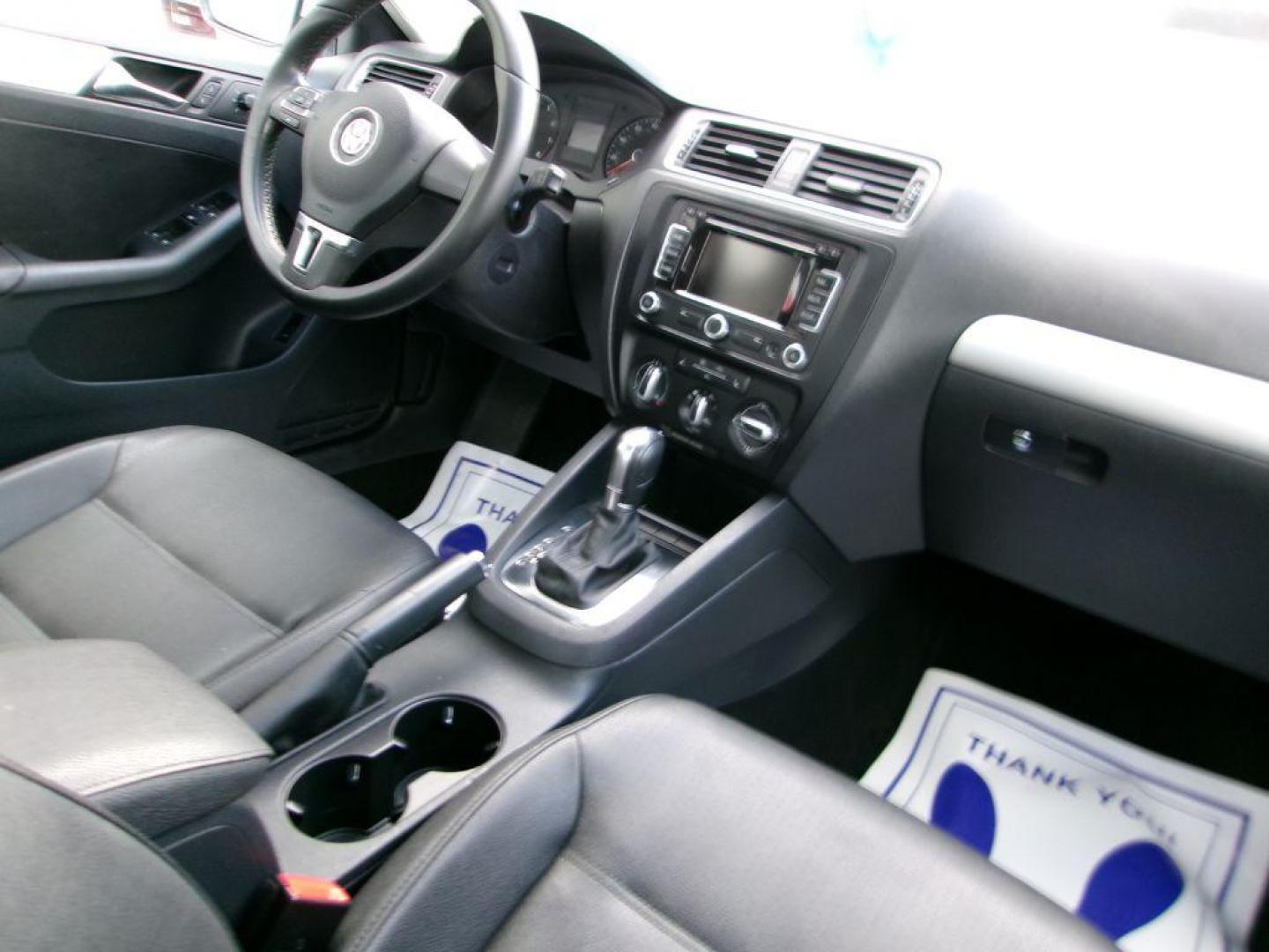 2011 BEIGE VOLKSWAGEN JETTA SEL (3VWLX7AJXBM) with an 2.5L engine, Automatic transmission, located at 501 E. Columbia St., Springfield, OH, 45503, (800) 262-7122, 39.925262, -83.801796 - *** New Tires *** SEL *** Leather *** Moonroof *** 2.5L FWD *** Premium Audio *** Jay North Auto has offered hand picked vehicles since 1965! Our customer's enjoy a NO pressure buying experience with a small town feel. All of our vehicles get fully inspected and detailed. We are a preferred dea - Photo#15
