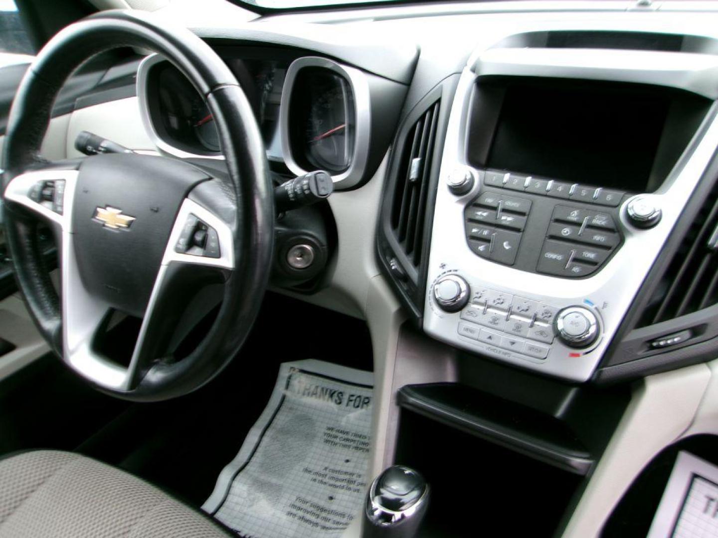 2017 SILVER CHEVROLET EQUINOX LT (2GNFLFEK6H6) with an 2.4L engine, Automatic transmission, located at 501 E. Columbia St., Springfield, OH, 45503, (800) 262-7122, 39.925262, -83.801796 - Photo#13