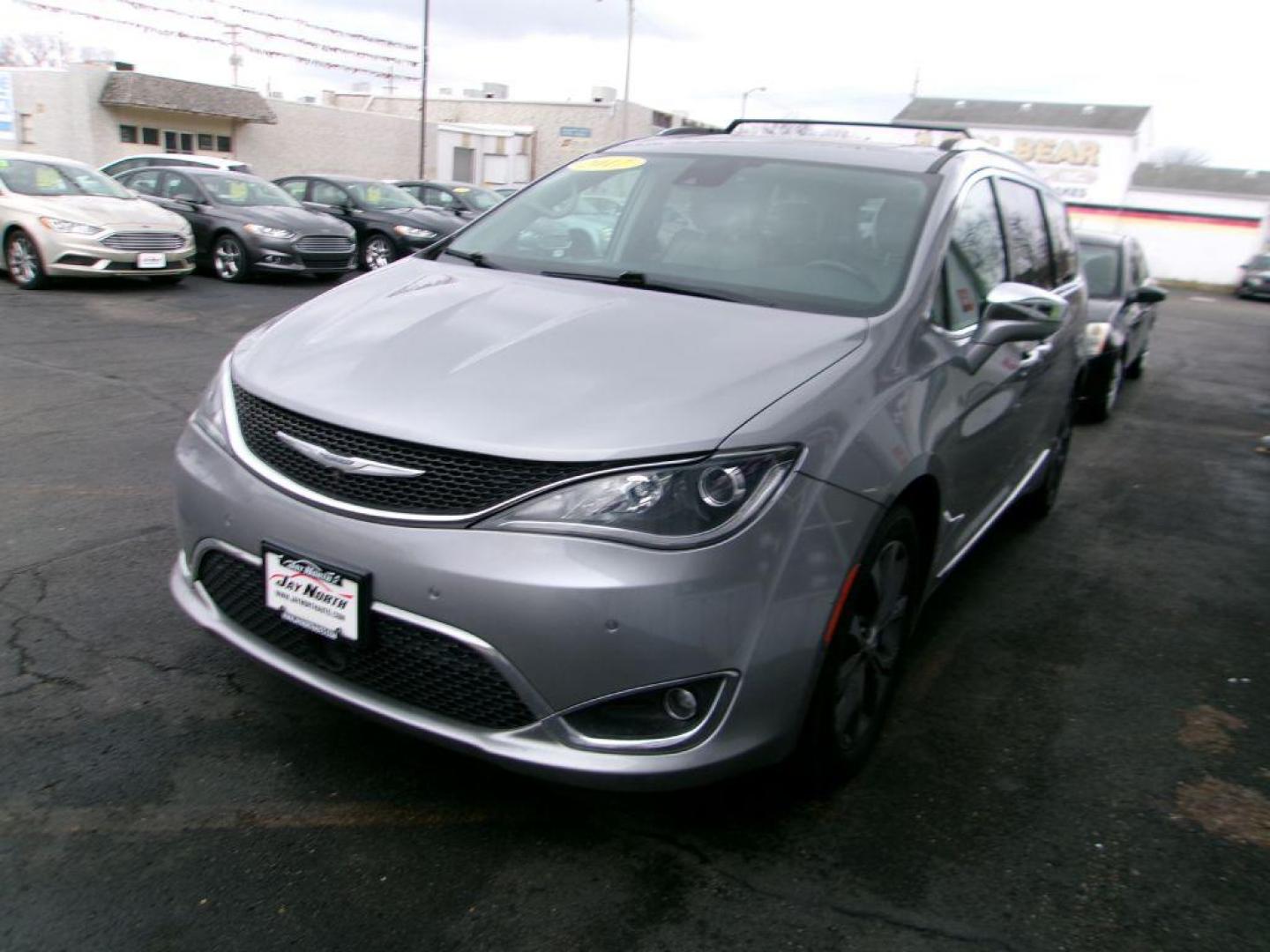 2017 SILVER CHRYSLER PACIFICA LIMITED (2C4RC1GG3HR) with an 3.6L engine, Automatic transmission, located at 501 E. Columbia St., Springfield, OH, 45503, (800) 262-7122, 39.925262, -83.801796 - ***Clean Carfax***Limited***New Rear Brakes***Lane Departue***Power Doors***Power Lift Gate***Serviced and Detailed*** Jay North Auto has offered hand picked vehicles since 1965! Our customer's enjoy a NO pressure buying experience with a small town feel. All of our vehicles get fully inspecte - Photo#6