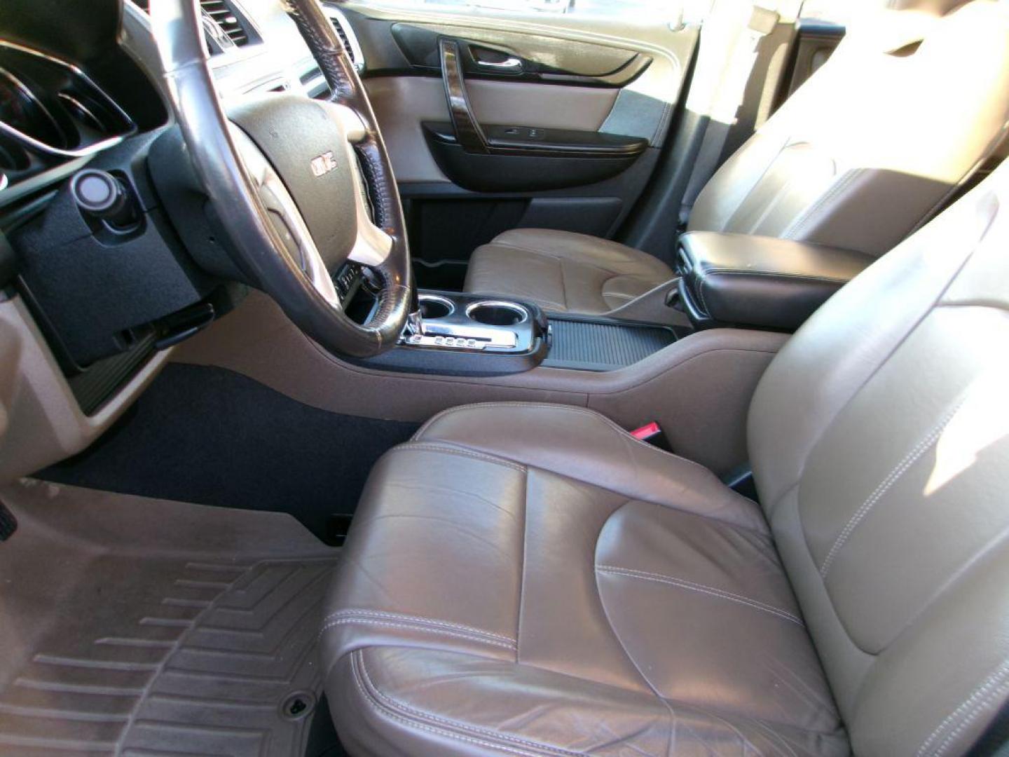 2014 WHITE GMC ACADIA SLT-1 (1GKKVRKD1EJ) with an 3.6L engine, Automatic transmission, located at 501 E. Columbia St., Springfield, OH, 45503, (800) 262-7122, 39.925262, -83.801796 - *** New Tires *** Leather *** Moonroof *** Remote Start *** LOADED *** Serviced and Detailed *** 34 Service Records on CarFax *** Jay North Auto has offered hand picked vehicles since 1965! Our customer's enjoy a NO pressure buying experience with a small town feel. All of our vehicles get fully - Photo#13