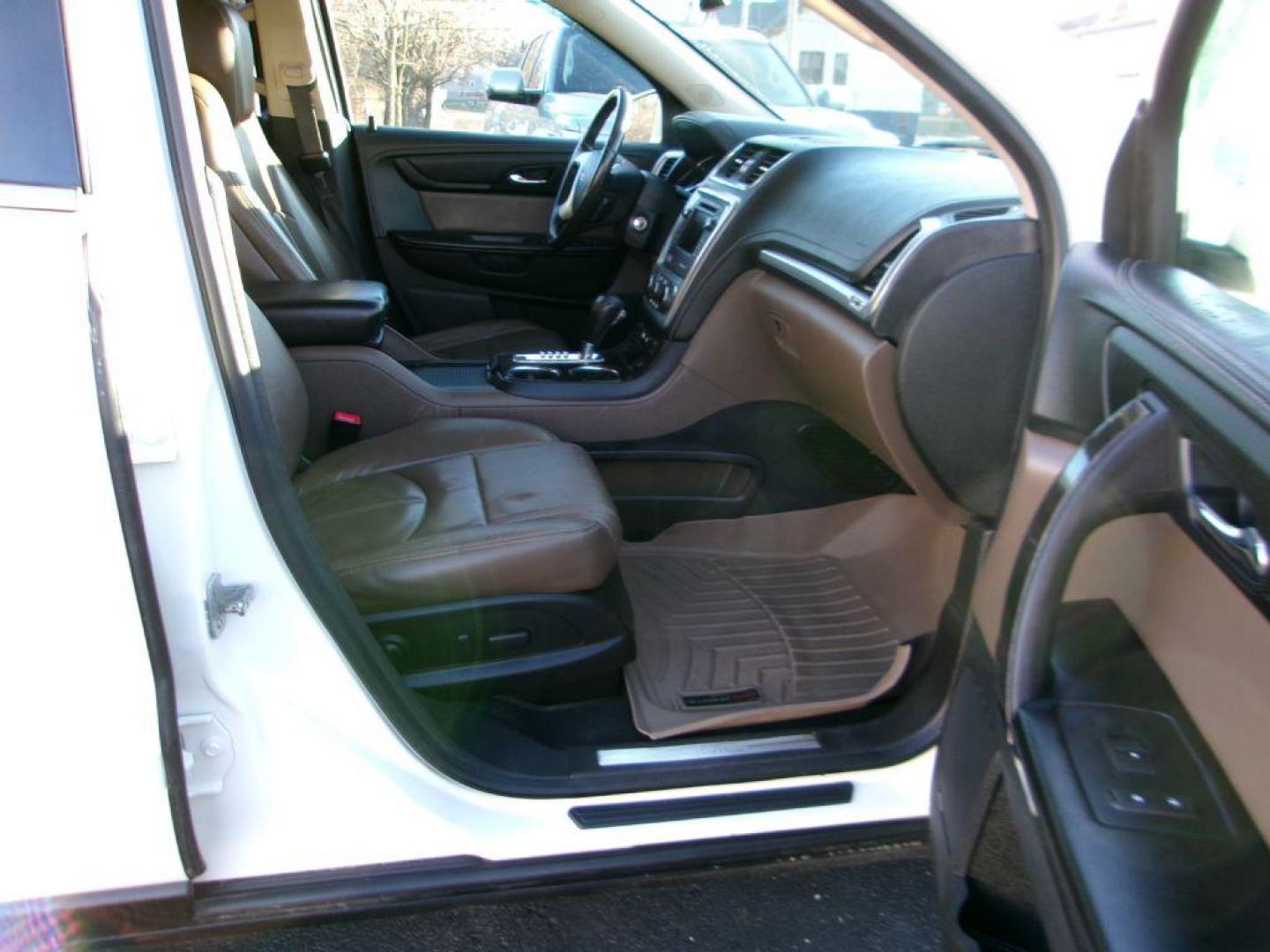 2014 WHITE GMC ACADIA SLT-1 (1GKKVRKD1EJ) with an 3.6L engine, Automatic transmission, located at 501 E. Columbia St., Springfield, OH, 45503, (800) 262-7122, 39.925262, -83.801796 - *** New Tires *** Leather *** Moonroof *** Remote Start *** LOADED *** Serviced and Detailed *** 34 Service Records on CarFax *** Jay North Auto has offered hand picked vehicles since 1965! Our customer's enjoy a NO pressure buying experience with a small town feel. All of our vehicles get fully - Photo#17