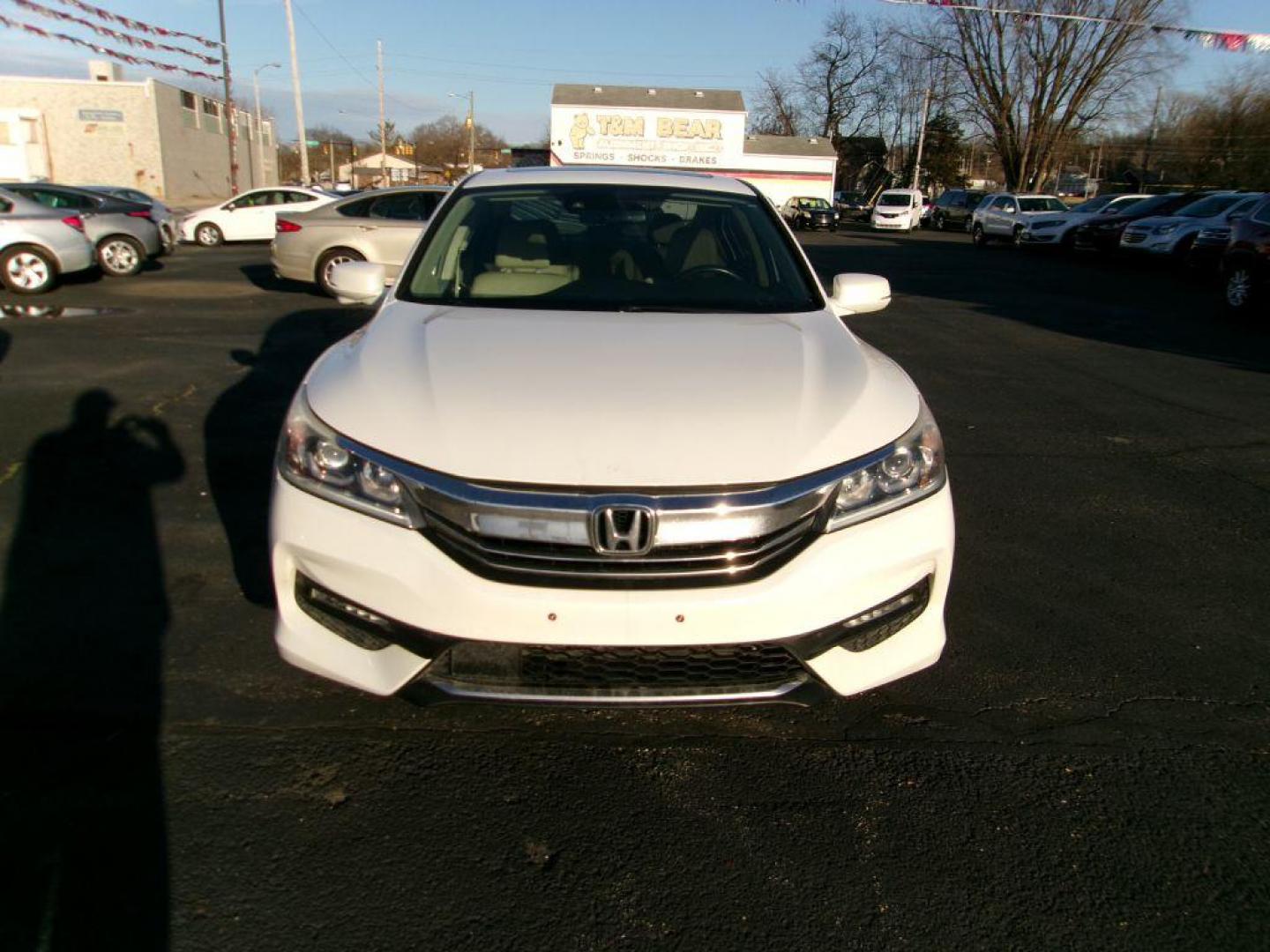 2017 WHITE HONDA ACCORD EXL (1HGCR3F0XHA) with an 3.5L engine, Automatic transmission, located at 501 E. Columbia St., Springfield, OH, 45503, (800) 262-7122, 39.925262, -83.801796 - *** New Tires *** EXL *** Navigation *** Moonroof *** Leather *** Serviced and Detailed *** Premium Audio *** NICE *** Jay North Auto has offered hand picked vehicles since 1965! Our customer's enjoy a NO pressure buying experience with a small town feel. All of our vehicles get fully inspected - Photo#1