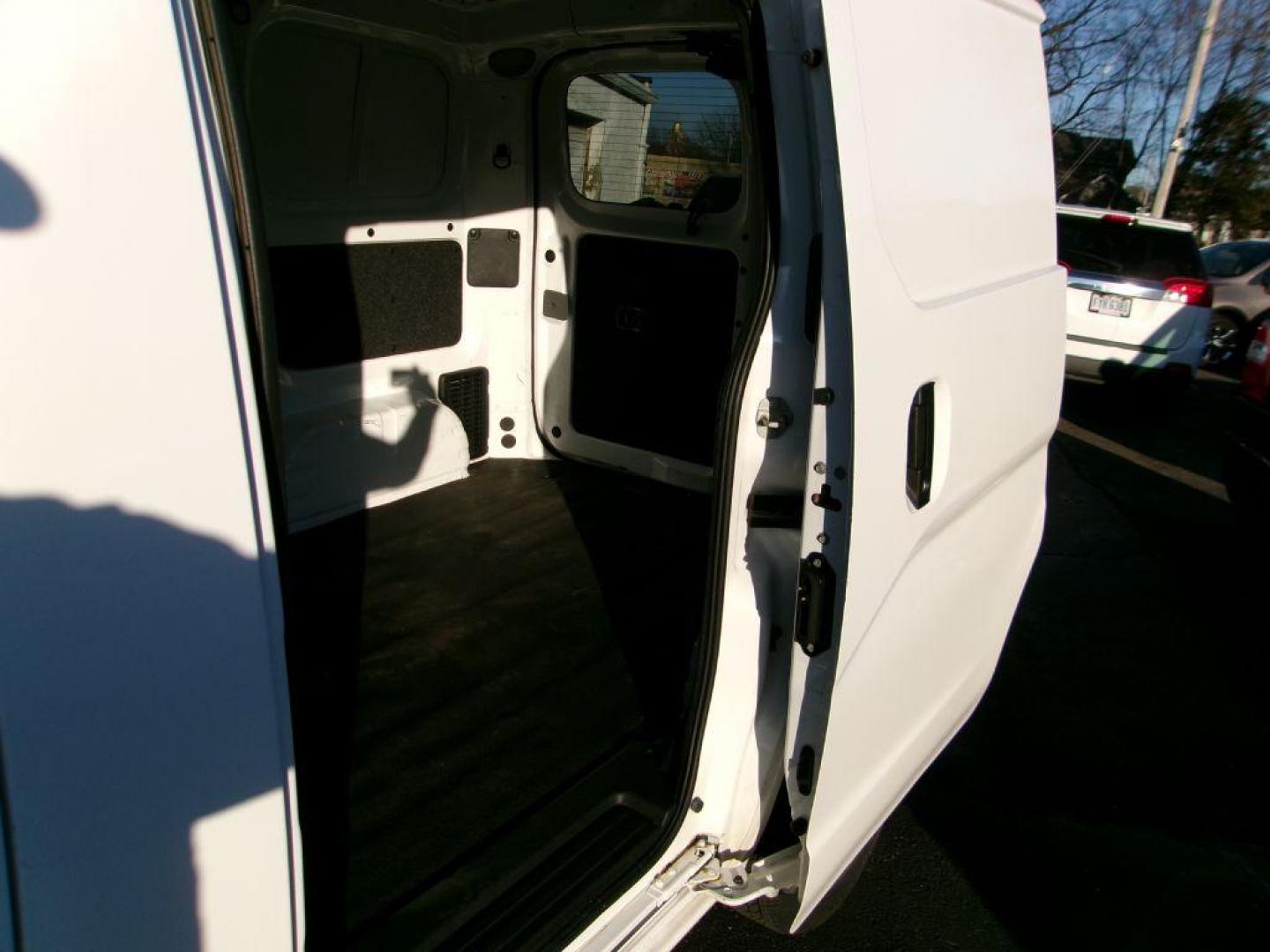 2021 WHITE NISSAN NV200 2.5S (3N6CM0KNXMK) with an 2.0L engine, Automatic transmission, located at 501 E. Columbia St., Springfield, OH, 45503, (800) 262-7122, 39.925262, -83.801796 - Photo#5