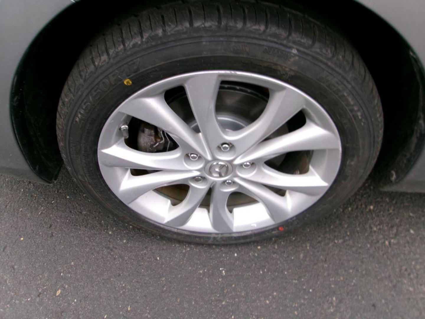 2010 GRAY MAZDA 3 GRAND TOURING (JM1BL1S54A1) with an 2.5L engine, Automatic transmission, located at 501 E. Columbia St., Springfield, OH, 45503, (800) 262-7122, 39.925262, -83.801796 - *** New Tires *** 1 Owner *** Clean CarFax w/ 48 Service Records *** Grand Touring *** Moonroof *** Leather *** Jay North Auto has offered hand picked vehicles since 1965! Our customer's enjoy a NO pressure buying experience with a small town feel. All of our vehicles get fully inspected and de - Photo#3
