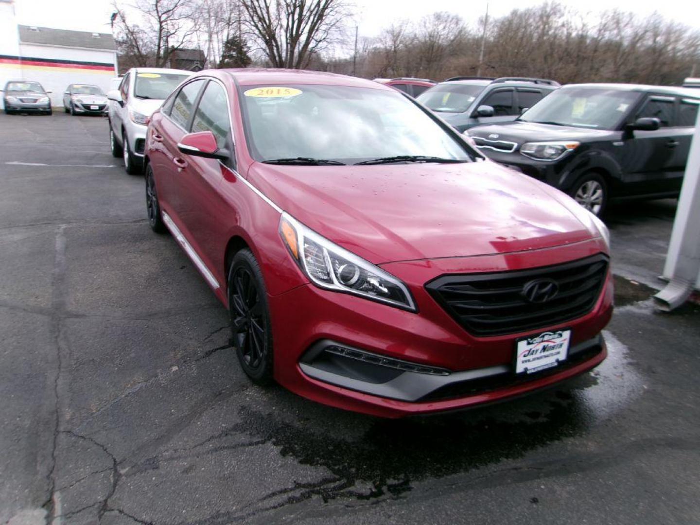 2015 RED HYUNDAI SONATA SPORT (5NPE34AF4FH) with an 2.4L engine, Automatic transmission, located at 501 E. Columbia St., Springfield, OH, 45503, (800) 262-7122, 39.925262, -83.801796 - Photo#2