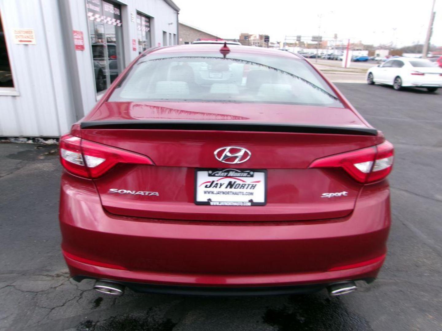 2015 RED HYUNDAI SONATA SPORT (5NPE34AF4FH) with an 2.4L engine, Automatic transmission, located at 501 E. Columbia St., Springfield, OH, 45503, (800) 262-7122, 39.925262, -83.801796 - Photo#4