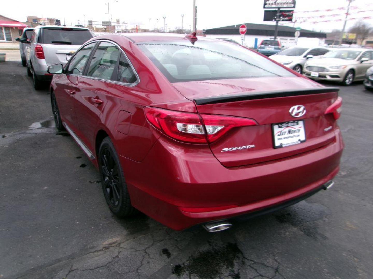 2015 RED HYUNDAI SONATA SPORT (5NPE34AF4FH) with an 2.4L engine, Automatic transmission, located at 501 E. Columbia St., Springfield, OH, 45503, (800) 262-7122, 39.925262, -83.801796 - Photo#5