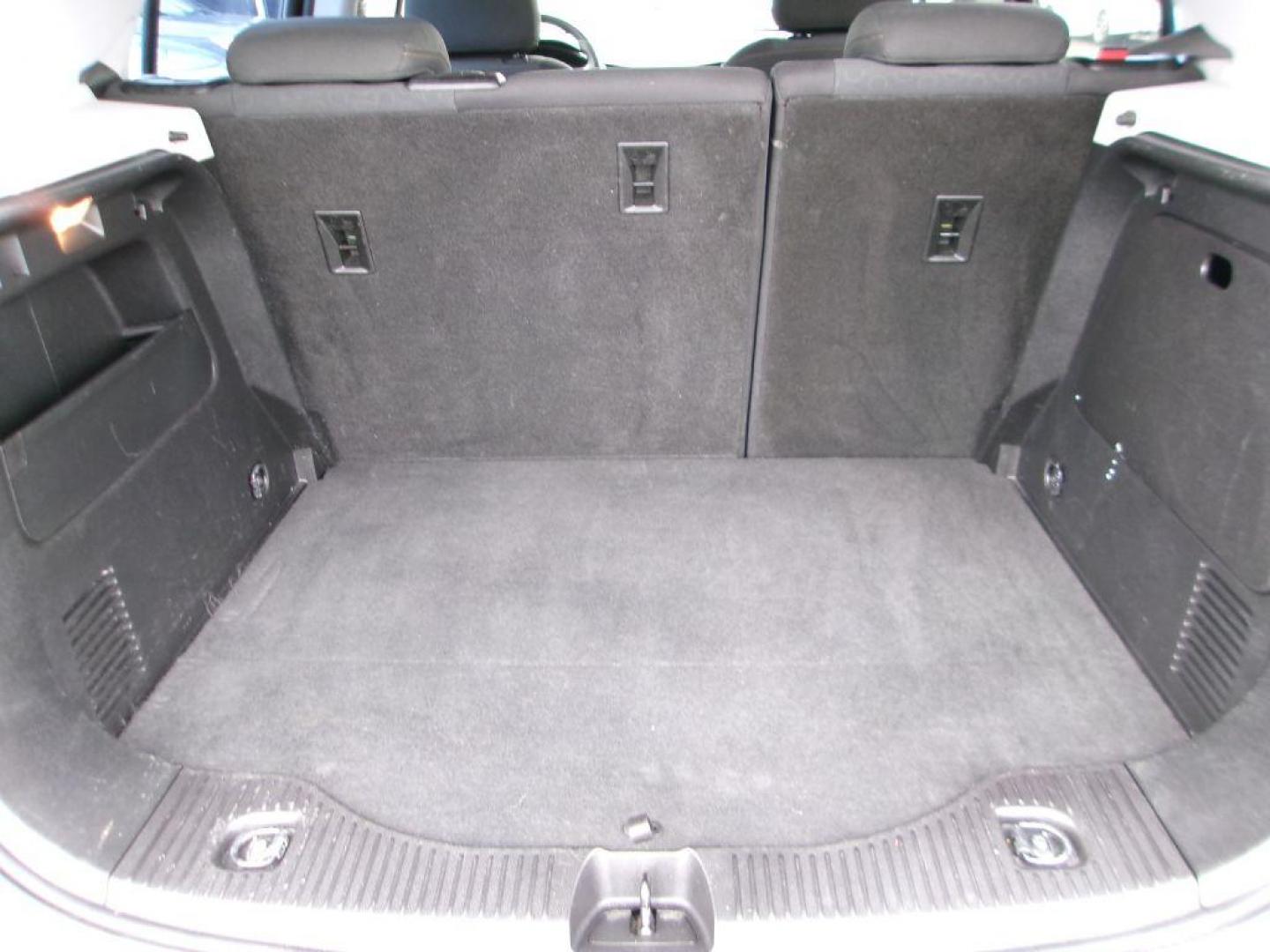 2019 SILVER CHEVROLET TRAX LS (3GNCJKSB9KL) with an 1.4L engine, Automatic transmission, located at 501 E. Columbia St., Springfield, OH, 45503, (800) 262-7122, 39.925262, -83.801796 - Photo#12