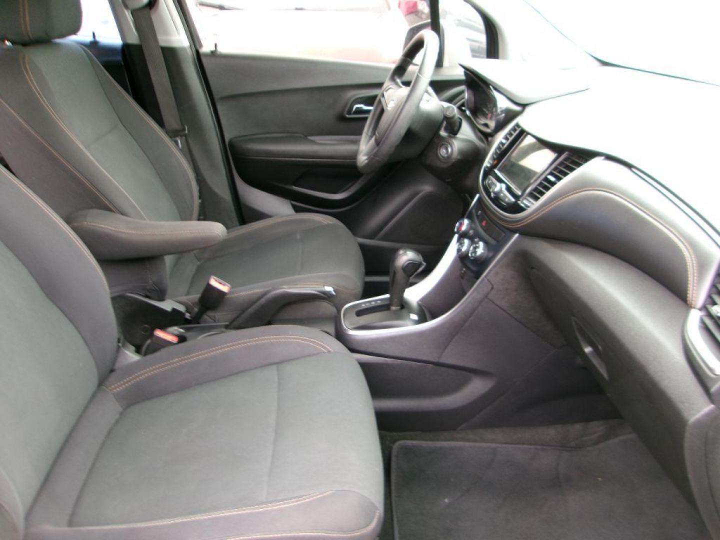 2019 SILVER CHEVROLET TRAX LS (3GNCJKSB9KL) with an 1.4L engine, Automatic transmission, located at 501 E. Columbia St., Springfield, OH, 45503, (800) 262-7122, 39.925262, -83.801796 - Photo#16