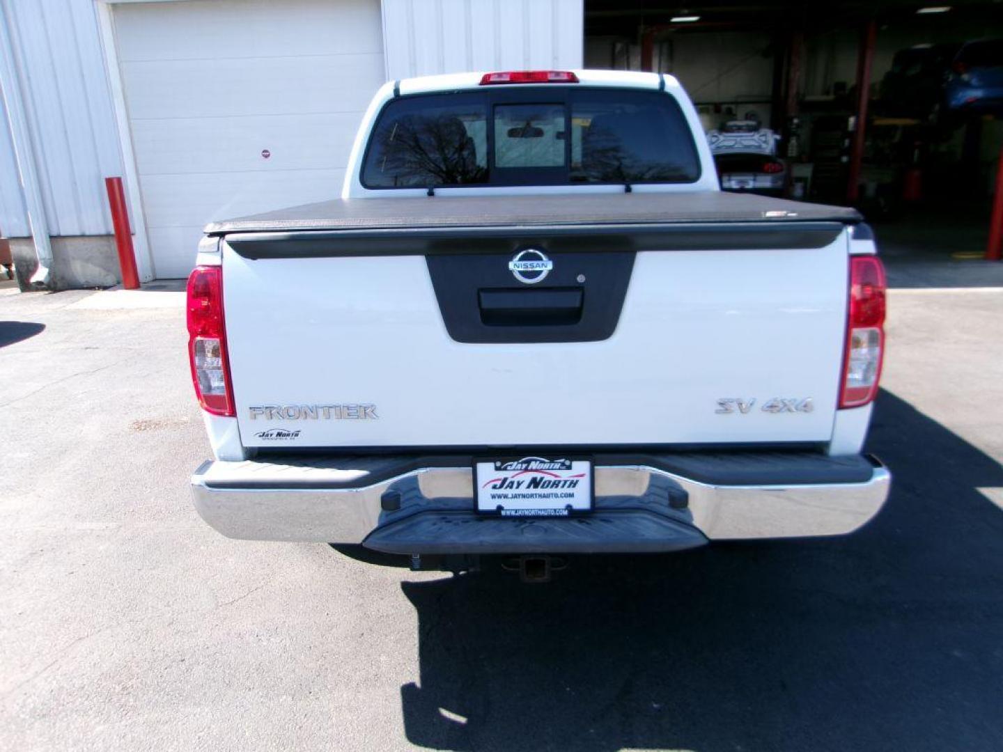 2016 WHITE NISSAN FRONTIER SV (1N6AD0EV7GN) with an 4.0L engine, Automatic transmission, located at 501 E. Columbia St., Springfield, OH, 45503, (800) 262-7122, 39.925262, -83.801796 - *** SV *** New Tires *** 4x4 *** Serviced and Detailed *** 4.0L V6 *** Clean CarFax *** Jay North Auto has offered hand picked vehicles since 1965! Our customer's enjoy a NO pressure buying experience with a small town feel. All of our vehicles get fully inspected and detailed. We are a preferr - Photo#4