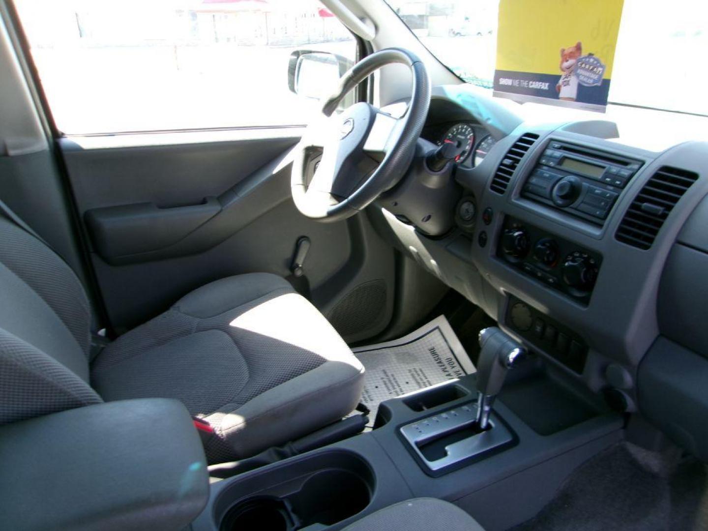 2011 SILVER NISSAN FRONTIER S (1N6AD0ER2BC) with an 4.0L engine, Automatic transmission, located at 501 E. Columbia St., Springfield, OH, 45503, (800) 262-7122, 39.925262, -83.801796 - Photo#11