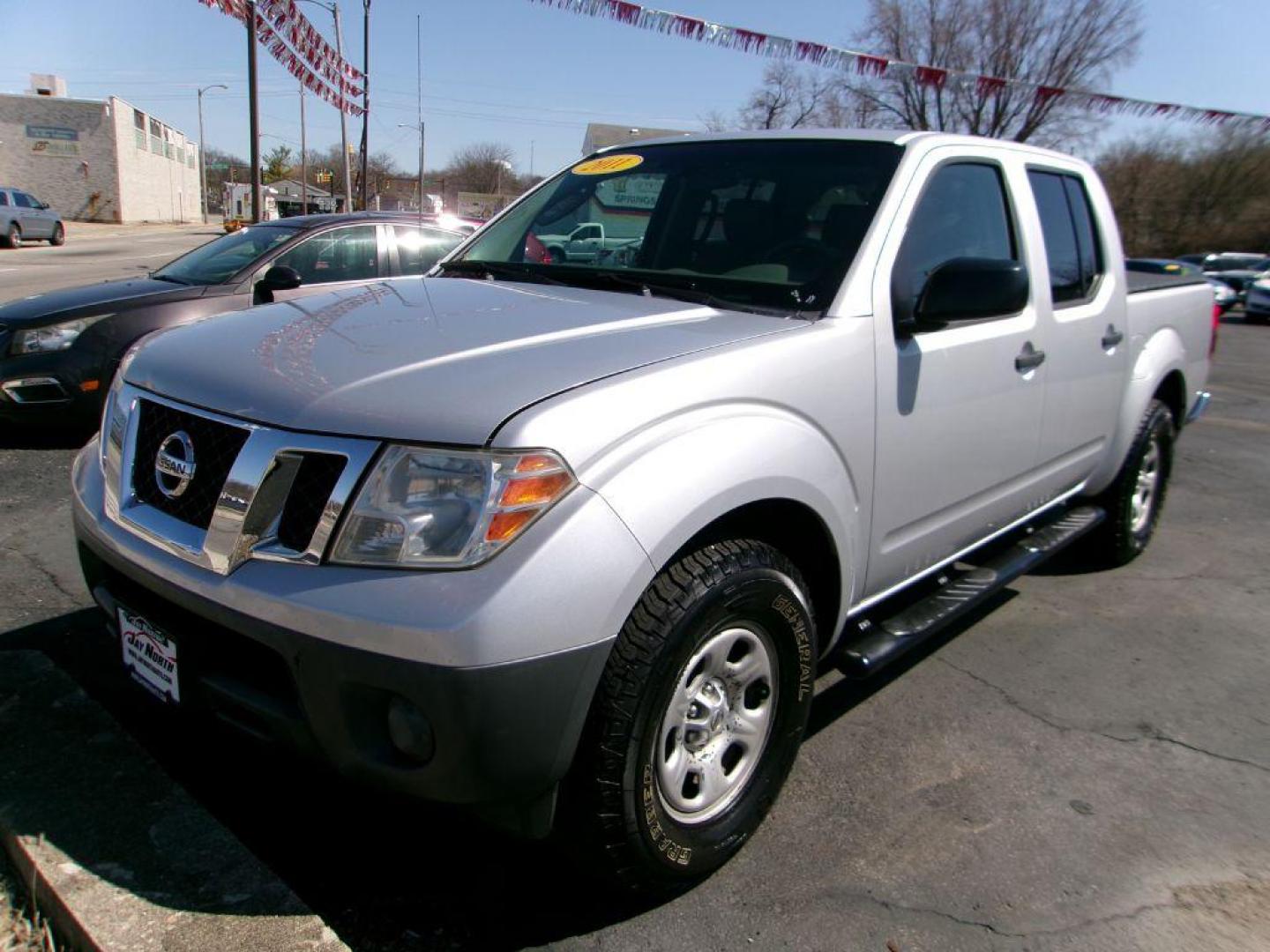 2011 SILVER NISSAN FRONTIER S (1N6AD0ER2BC) with an 4.0L engine, Automatic transmission, located at 501 E. Columbia St., Springfield, OH, 45503, (800) 262-7122, 39.925262, -83.801796 - Photo#1