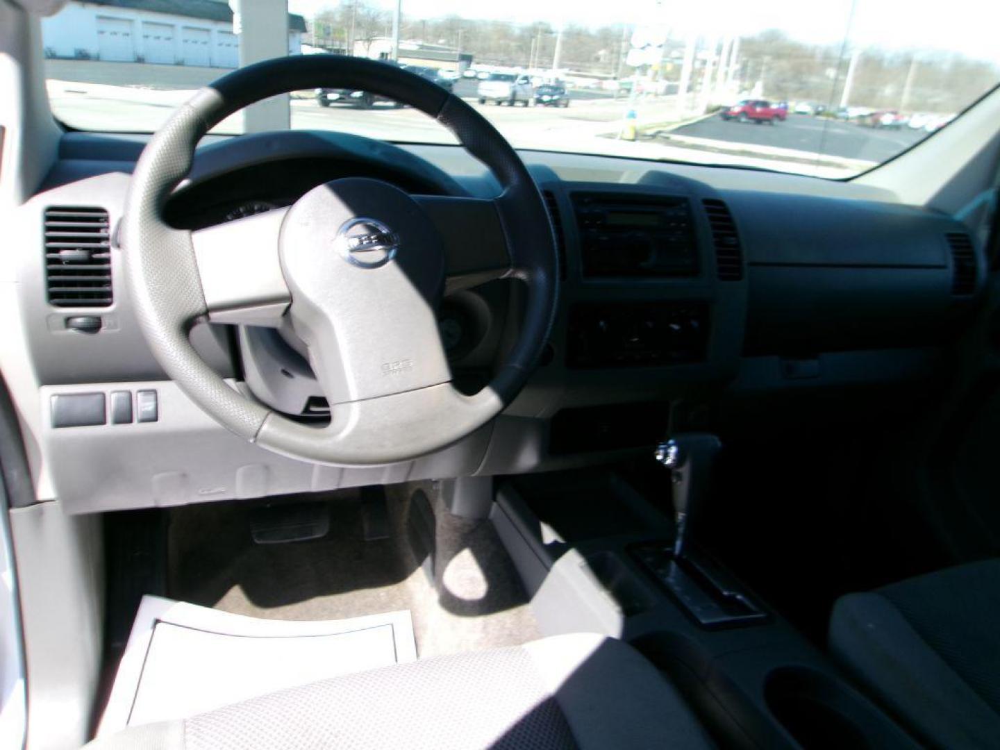 2011 SILVER NISSAN FRONTIER S (1N6AD0ER2BC) with an 4.0L engine, Automatic transmission, located at 501 E. Columbia St., Springfield, OH, 45503, (800) 262-7122, 39.925262, -83.801796 - Photo#6