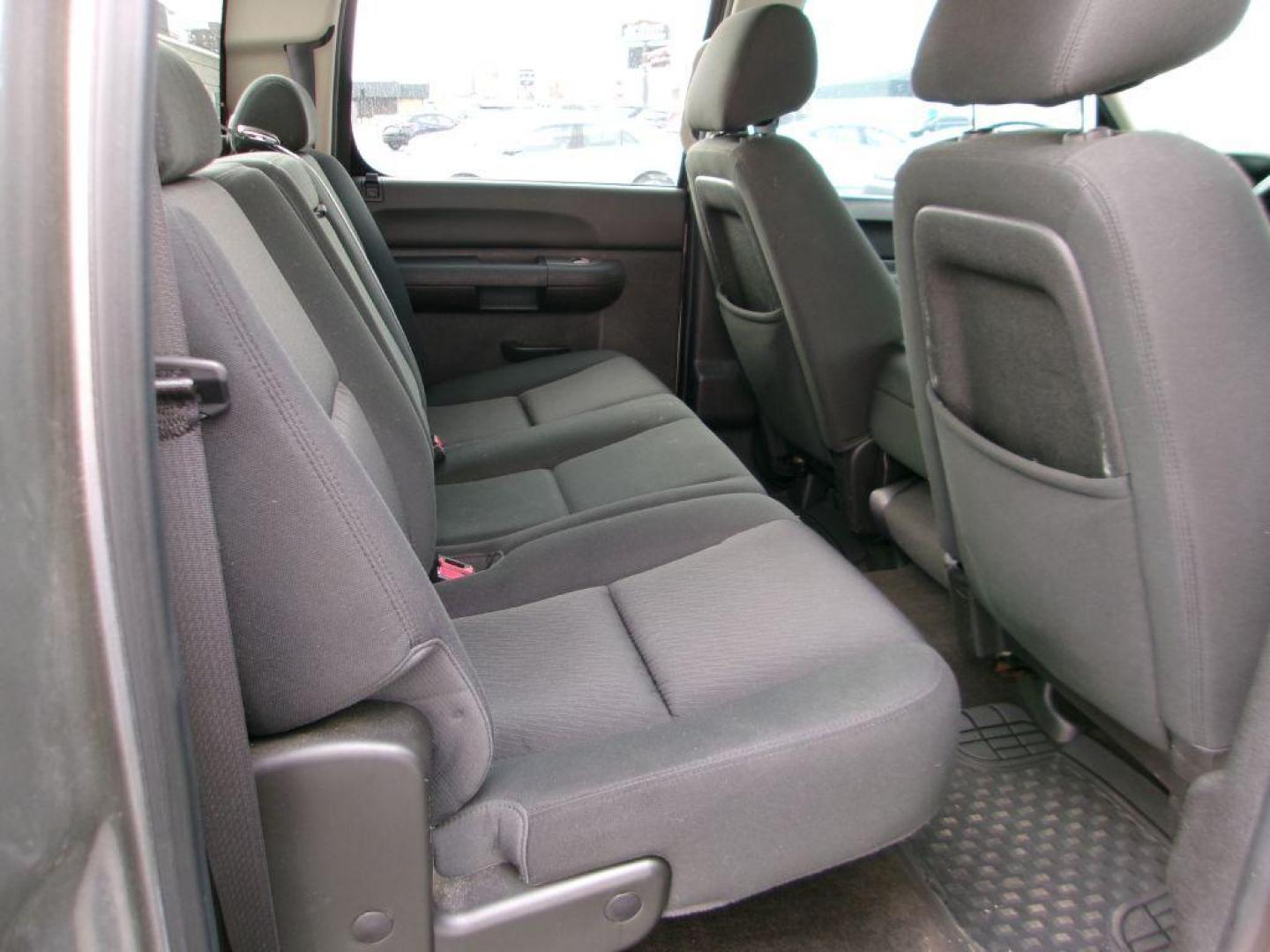 2012 GRAY GMC SIERRA 1500 CREW CAB (3GTP1UEA2CG) with an 4.8L engine, Automatic transmission, located at 501 E. Columbia St., Springfield, OH, 45503, (800) 262-7122, 39.925262, -83.801796 - Photo#10