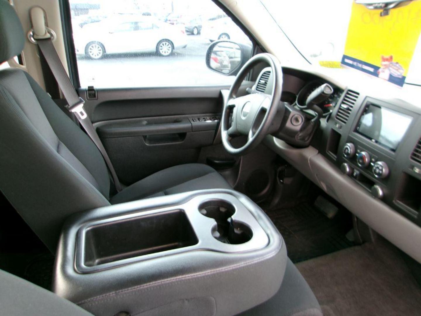 2012 GRAY GMC SIERRA 1500 CREW CAB (3GTP1UEA2CG) with an 4.8L engine, Automatic transmission, located at 501 E. Columbia St., Springfield, OH, 45503, (800) 262-7122, 39.925262, -83.801796 - Photo#13