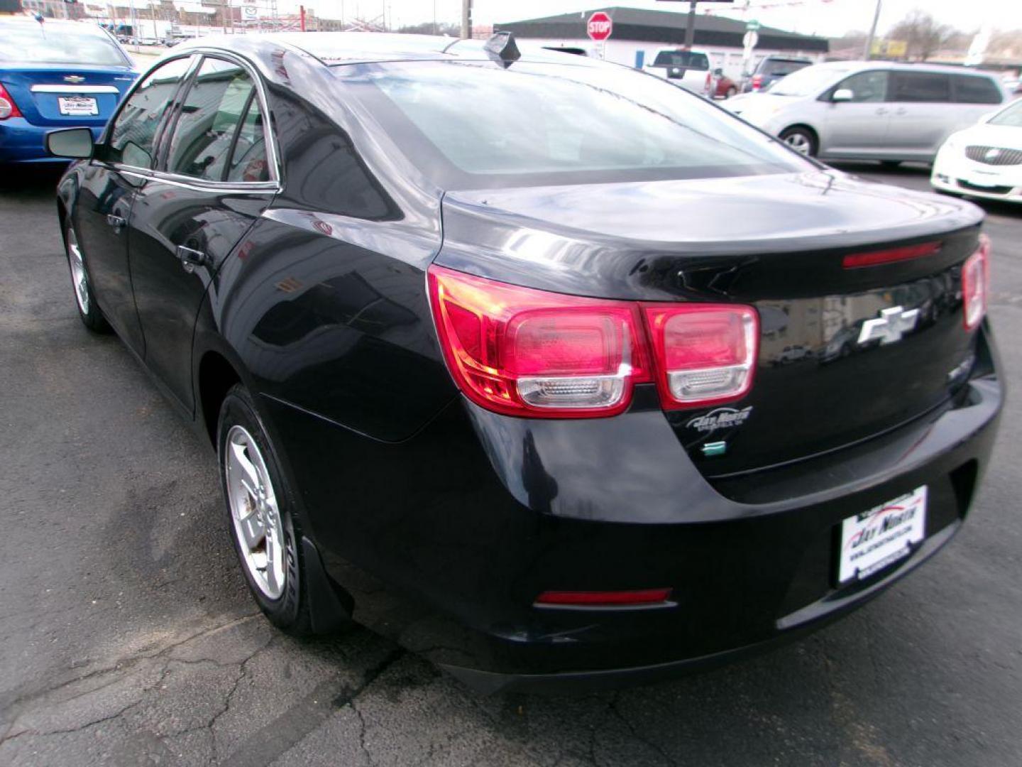 2014 BLACK CHEVROLET MALIBU 1LT (1G11C5SL3EF) with an 2.5L engine, Automatic transmission, located at 501 E. Columbia St., Springfield, OH, 45503, (800) 262-7122, 39.925262, -83.801796 - Photo#4