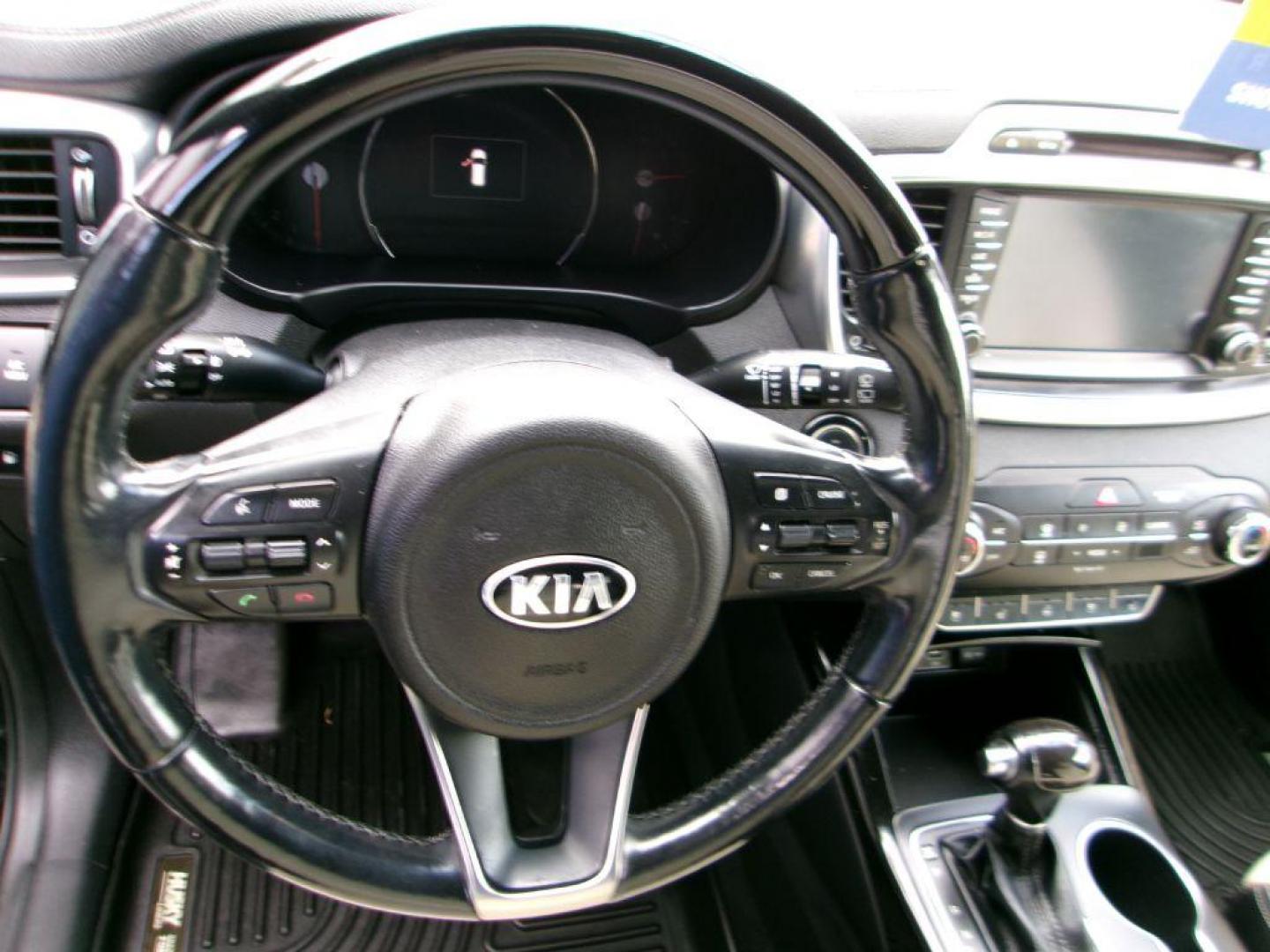 2016 BLACK KIA SORENTO SXL (5XYPKDA53GG) with an 3.3L engine, Automatic transmission, located at 501 E. Columbia St., Springfield, OH, 45503, (800) 262-7122, 39.925262, -83.801796 - Photo#16