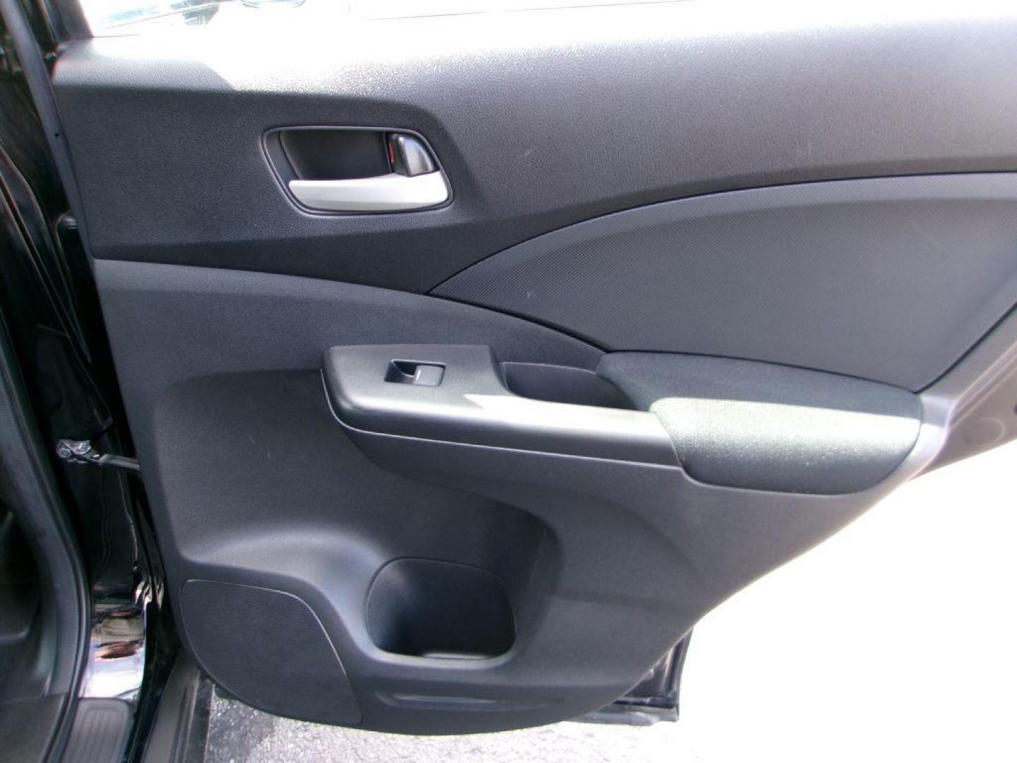 2014 BLACK HONDA CR-V LX (2HKRM4H32EH) with an 2.4L engine, Automatic transmission, located at 501 E. Columbia St., Springfield, OH, 45503, (800) 262-7122, 39.925262, -83.801796 - *** New Timing w/ Honda Parts *** Clean CarFax *** Low Miles *** AWD *** Serviced and Detailed *** Back Up Camera *** Jay North Auto has offered hand picked vehicles since 1965! Our customer's enjoy a NO pressure buying experience with a small town feel. All of our vehicles get fully inspect - Photo#13