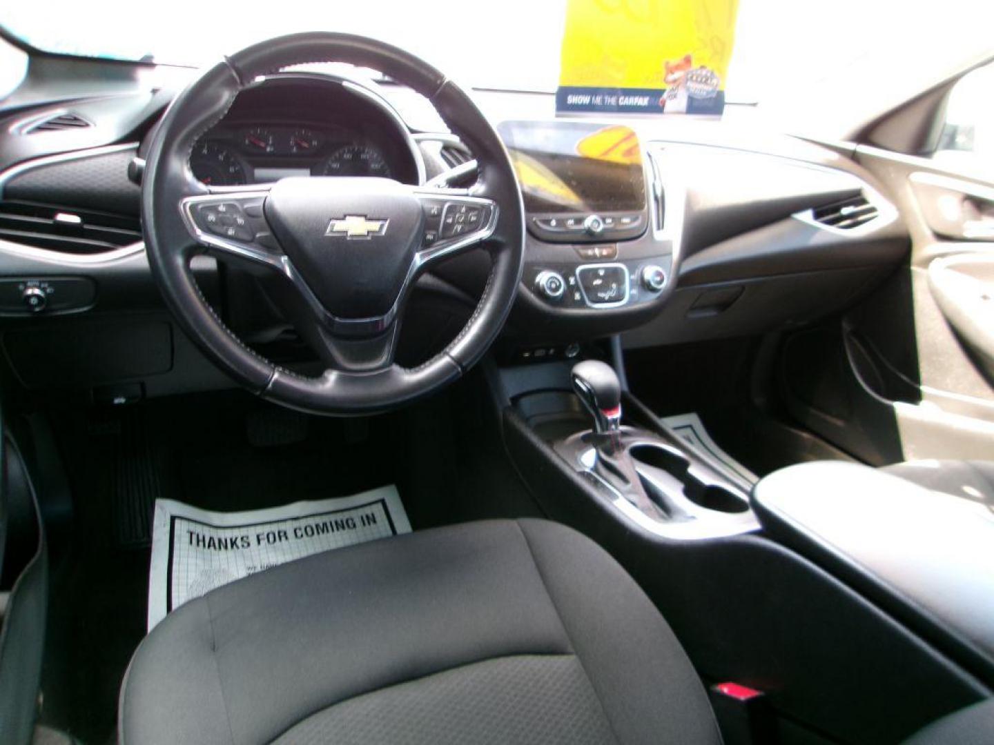 2021 SILVER CHEVROLET MALIBU RS (1G1ZG5ST7MF) with an 1.5L engine, Continuously Variable transmission, located at 501 E. Columbia St., Springfield, OH, 45503, (800) 262-7122, 39.925262, -83.801796 - Photo#9