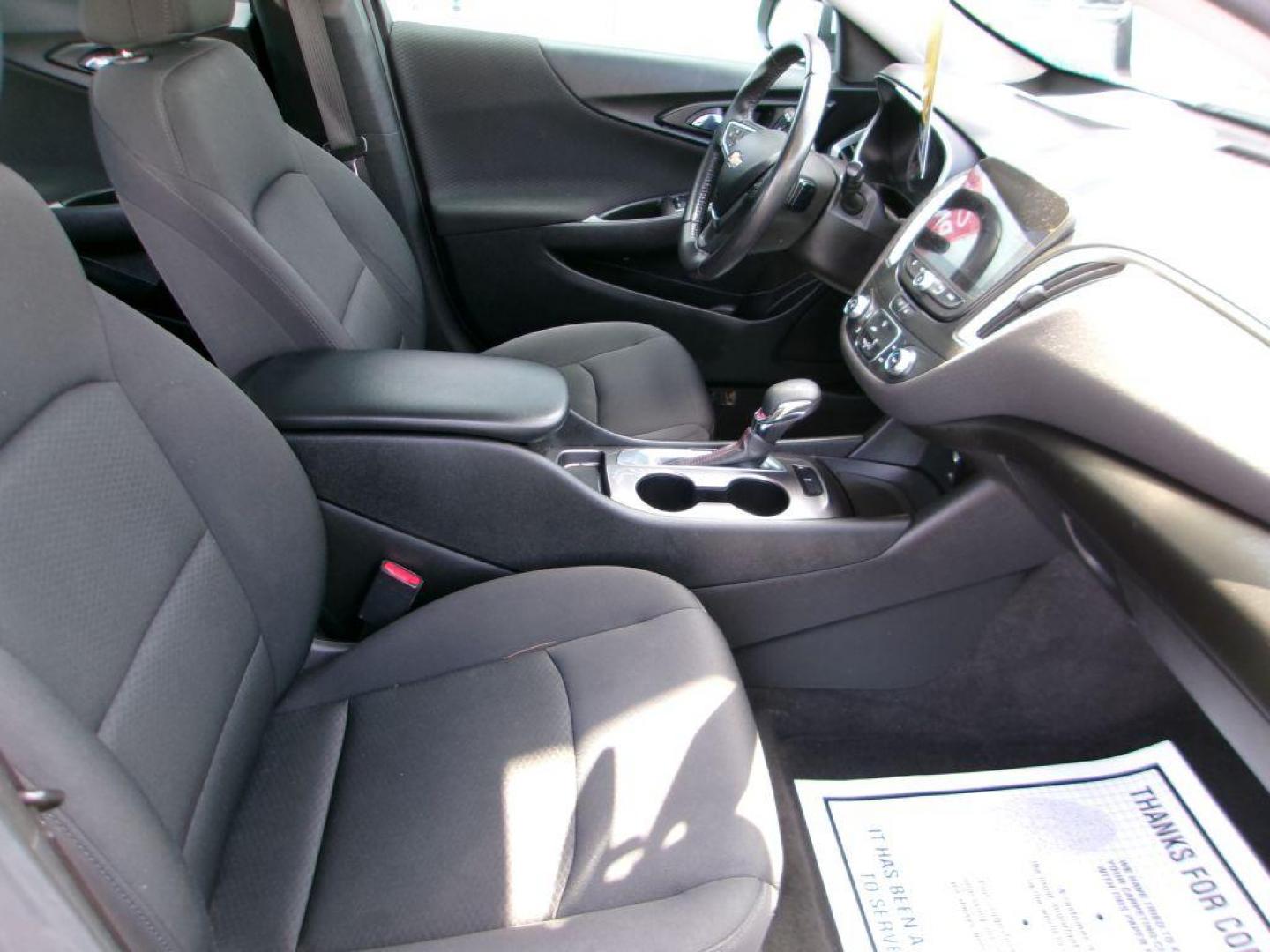 2021 SILVER CHEVROLET MALIBU RS (1G1ZG5ST7MF) with an 1.5L engine, Continuously Variable transmission, located at 501 E. Columbia St., Springfield, OH, 45503, (800) 262-7122, 39.925262, -83.801796 - Photo#16