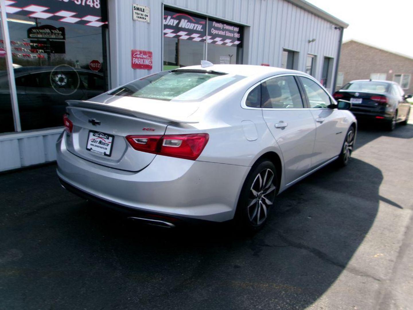 2021 SILVER CHEVROLET MALIBU RS (1G1ZG5ST7MF) with an 1.5L engine, Continuously Variable transmission, located at 501 E. Columbia St., Springfield, OH, 45503, (800) 262-7122, 39.925262, -83.801796 - Photo#3