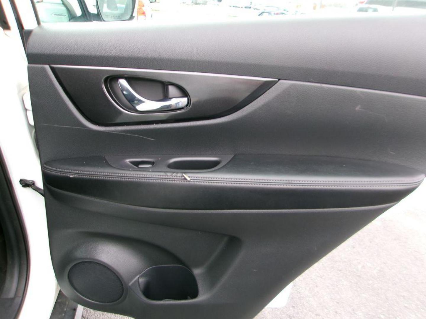 2018 WHITE NISSAN ROGUE S (5N1AT2MV7JC) with an 2.5L engine, Continuously Variable transmission, located at 501 E. Columbia St., Springfield, OH, 45503, (800) 262-7122, 39.925262, -83.801796 - Photo#13