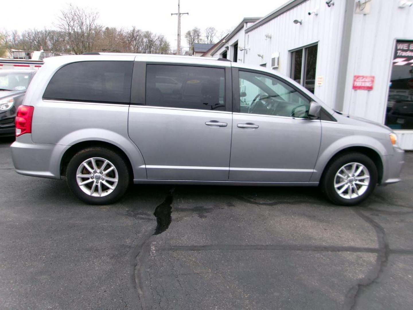 2018 SILVER DODGE GRAND CARAVAN SXT (2C4RDGCG0JR) with an 3.6L engine, Automatic transmission, located at 501 E. Columbia St., Springfield, OH, 45503, (800) 262-7122, 39.925262, -83.801796 - ***1-Owner***Clean Carfax***Power Doors***Power Lift Gate***Remote Start***Suede and Leather Seating***Serviced and Detailed*** Jay North Auto has offered hand picked vehicles since 1965! Our customer's enjoy a NO pressure buying experience with a small town feel. All of our vehicles get fully - Photo#0