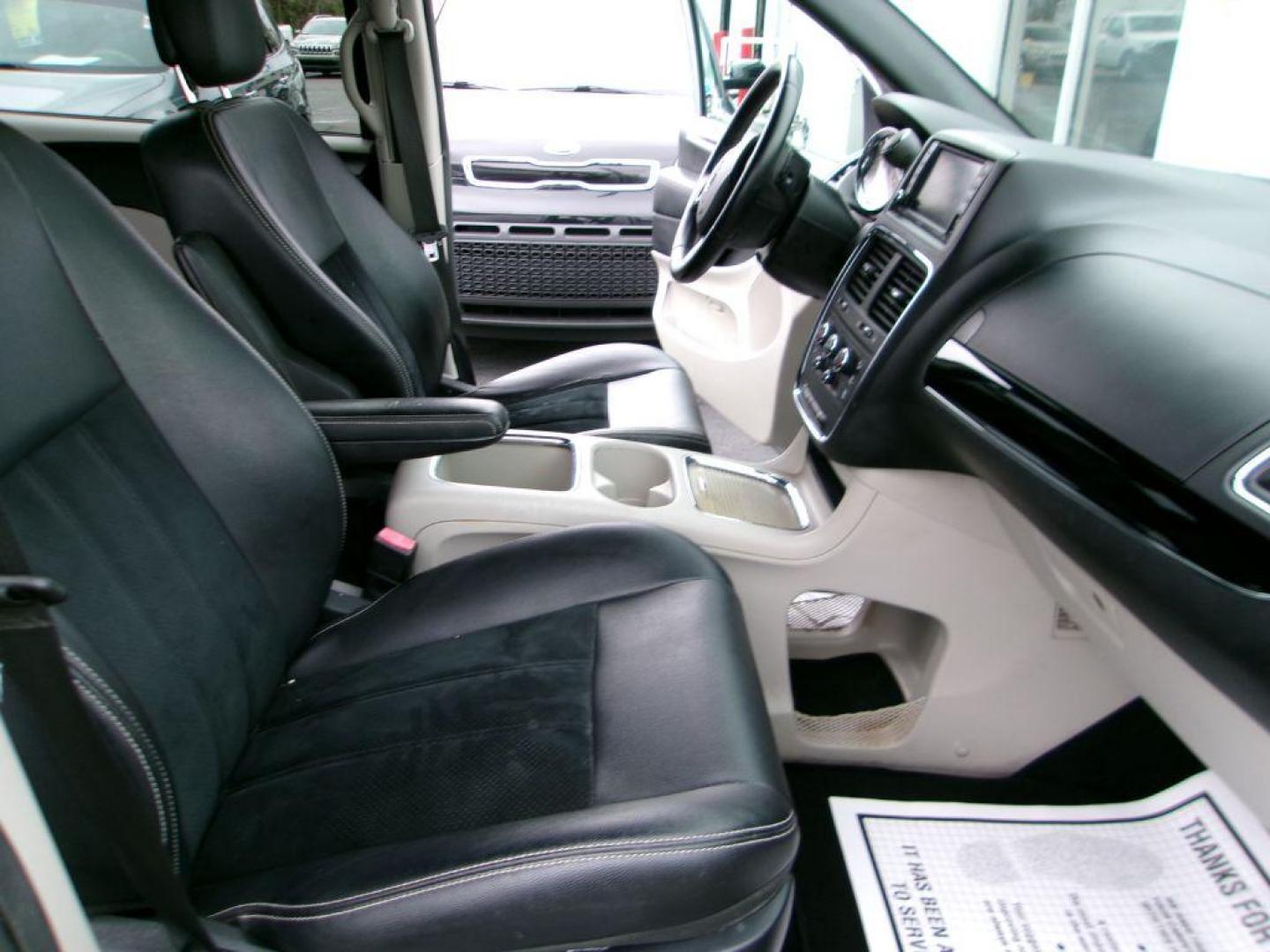 2018 SILVER DODGE GRAND CARAVAN SXT (2C4RDGCG0JR) with an 3.6L engine, Automatic transmission, located at 501 E. Columbia St., Springfield, OH, 45503, (800) 262-7122, 39.925262, -83.801796 - ***1-Owner***Clean Carfax***Power Doors***Power Lift Gate***Remote Start***Suede and Leather Seating***Serviced and Detailed*** Jay North Auto has offered hand picked vehicles since 1965! Our customer's enjoy a NO pressure buying experience with a small town feel. All of our vehicles get fully - Photo#15