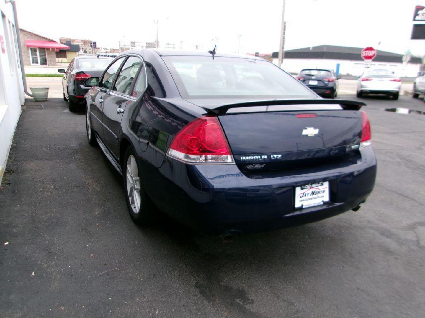 2012 BLUE CHEVROLET IMPALA LTZ (2G1WC5E33C1) with an 3.6L engine, Automatic transmission, located at 501 E. Columbia St., Springfield, OH, 45503, (800) 262-7122, 39.925262, -83.801796 - Photo#5