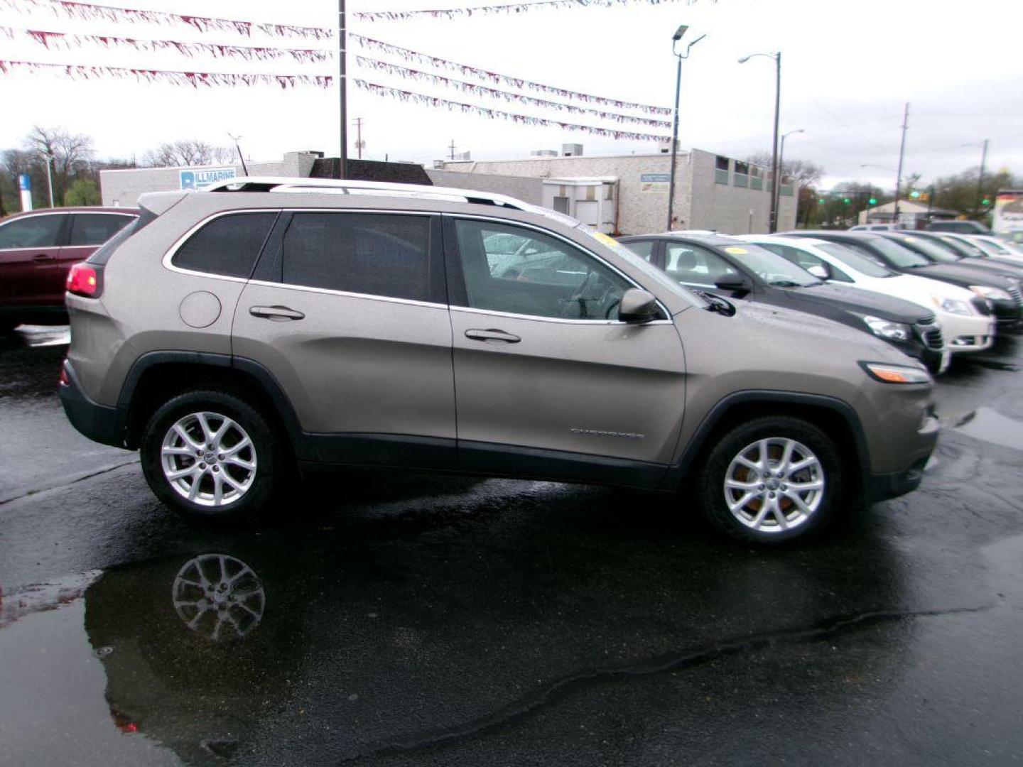 2017 BROWN JEEP CHEROKEE LATITUDE (1C4PJLCB5HW) with an 2.4L engine, Automatic transmission, located at 501 E. Columbia St., Springfield, OH, 45503, (800) 262-7122, 39.925262, -83.801796 - *** Serviced and Detailed *** Safety/Convenience Group Power 8-Way Driver Seat Power 4-Way Driver Lumbar Adjust ParkSenser Rear Park Assist System - Photo#0