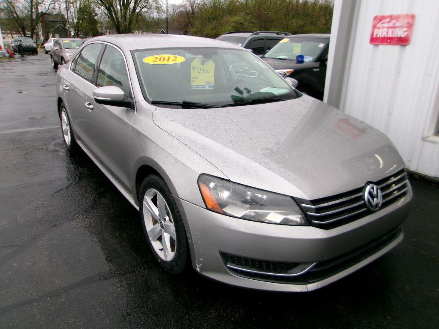 2012 SILVER VOLKSWAGEN PASSAT SE (1VWBH7A39CC) with an 2.5L engine, Automatic transmission, located at 501 E. Columbia St., Springfield, OH, 45503, (800) 262-7122, 39.925262, -83.801796 - Photo#1