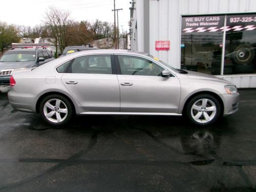 2012 VOLKSWAGEN PASSAT SE