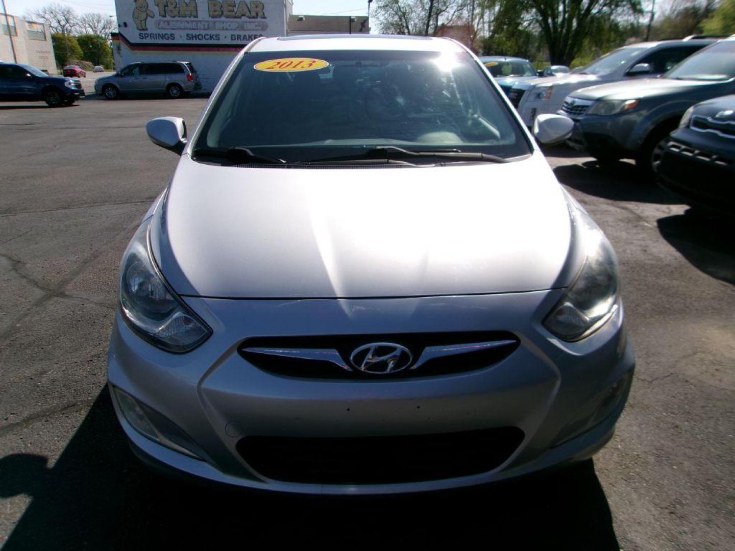 2013 SILVER HYUNDAI ACCENT SE (KMHCU5AE6DU) with an 1.6L engine, Automatic transmission, located at 501 E. Columbia St., Springfield, OH, 45503, (800) 262-7122, 39.925262, -83.801796 - ***Clean Carfax***SE***New Tires***Sunroof***New Front Pads and Rotors***Serviced and Detailed*** Jay North Auto has offered hand picked vehicles since 1965! Our customer's enjoy a NO pressure buying experience with a small town feel. All of our vehicles get fully inspected and detailed. We ar - Photo#1