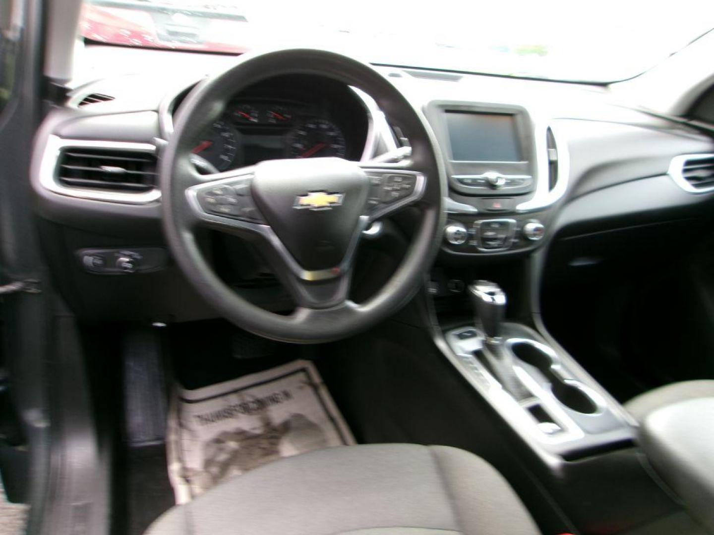 2018 GRAY CHEVROLET EQUINOX LT (2GNAXSEV3J6) with an 1.5L engine, Automatic transmission, located at 501 E. Columbia St., Springfield, OH, 45503, (800) 262-7122, 39.925262, -83.801796 - ***Clean Carfax***AWD***New Battery***LT***Serviced and Detailed*** Jay North Auto has offered hand picked vehicles since 1965! Our customer's enjoy a NO pressure buying experience with a small town feel. All of our vehicles get fully inspected and detailed. We are a preferred dealer for many lo - Photo#10