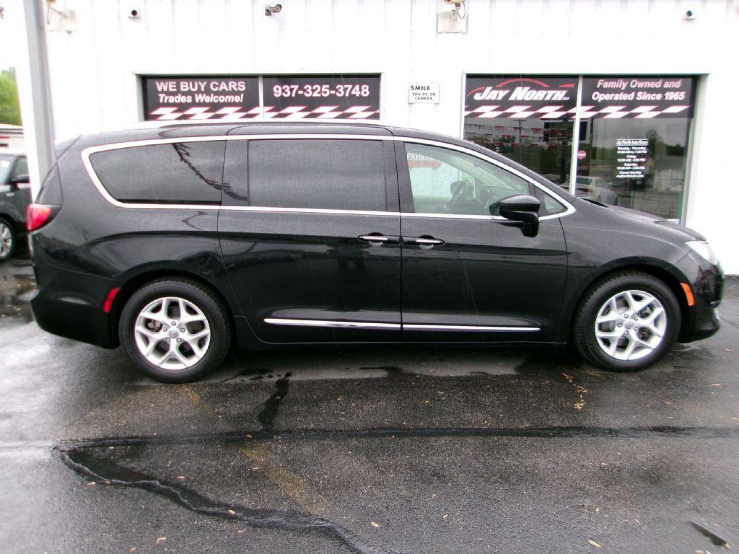 2018 BLACK CHRYSLER PACIFICA TOURING L (2C4RC1BG5JR) with an 3.6L engine, Automatic transmission, located at 501 E. Columbia St., Springfield, OH, 45503, (800) 262-7122, 39.925262, -83.801796 - *** Serviced and Detailed *** Leather *** Remote Start *** Touring L *** LOADED *** Advanced Multistage Front Airbags Driver Inflatable Knee-Bolster Airbag Passenger Inflatable Knee-Bolster Air Bag Supplemental Side-Curtain Airbags in All Rows Supplemental Front Seat-Mounted Side Airbags - Photo#0