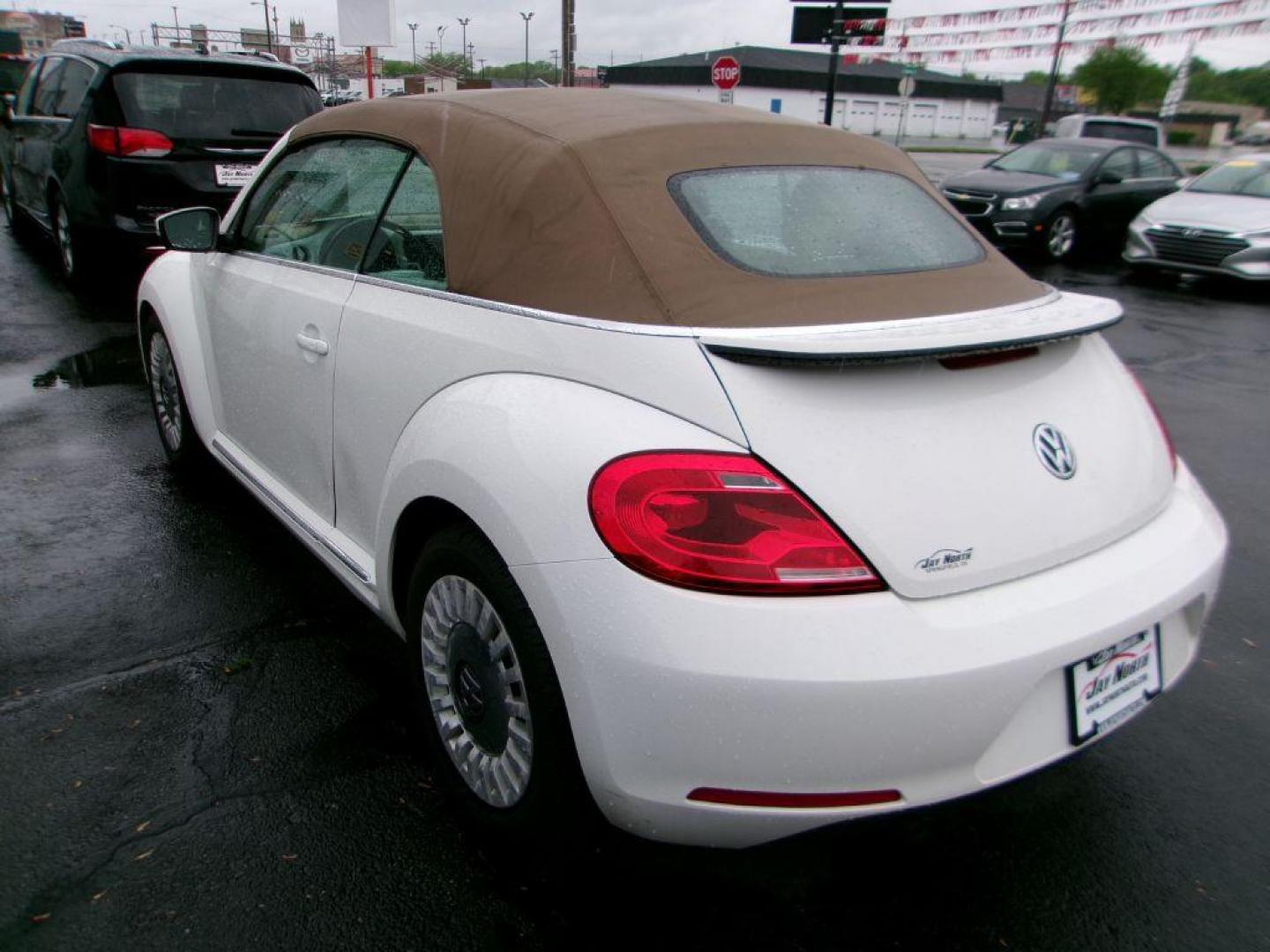 2013 WHITE VOLKSWAGEN BEETLE 2.5 (3VW5P7AT7DM) with an 2.5L engine, Automatic transmission, located at 501 E. Columbia St., Springfield, OH, 45503, (800) 262-7122, 39.925262, -83.801796 - *** 1 Owner *** Serviced and Deatiled *** Leather *** Push Button Start *** Jay North Auto has offered hand picked vehicles since 1965! Our customer's enjoy a NO pressure buying experience with a small town feel. All of our vehicles get fully inspected and detailed. We are a preferred dealer fo - Photo#3