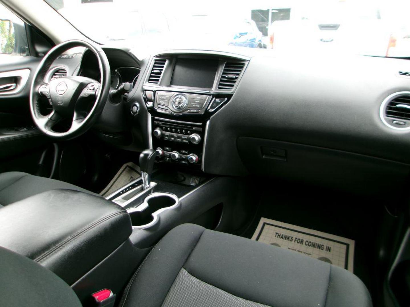 2019 WHITE NISSAN PATHFINDER SV (5N1DR2MN2KC) with an 3.5L engine, Continuously Variable transmission, located at 501 E. Columbia St., Springfield, OH, 45503, (800) 262-7122, 39.925262, -83.801796 - *** New Tires *** New Brakes *** SV *** Clean CarFax *** FWD *** Third Row Seating *** V6 *** Serviced and Detailed *** New Motor / Trans Mounts *** Tune Up *** NICE *** Jay North Auto has offered hand picked vehicles since 1965! Our customer's enjoy a NO pressure buying experience with a small - Photo#19